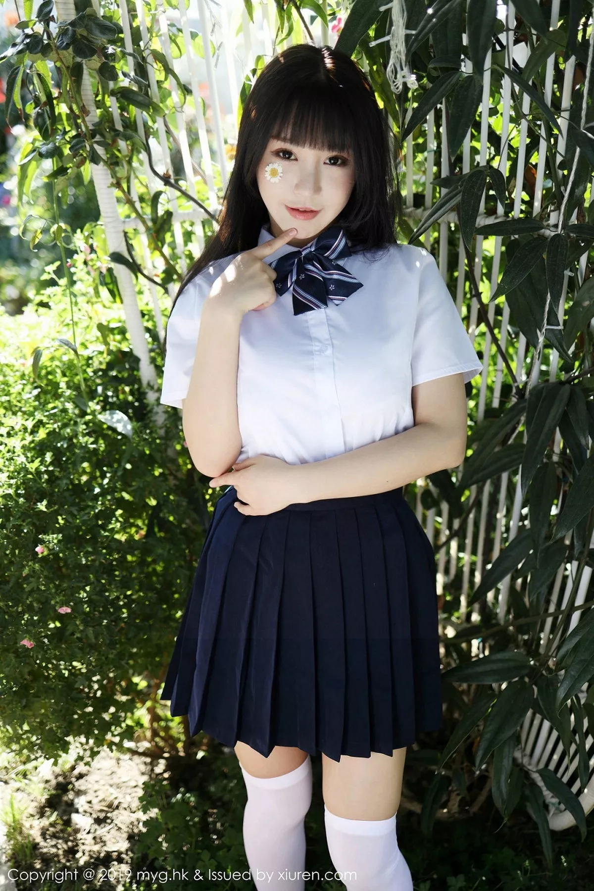 秀人集.com_[MyGirl美媛馆]Vol.394_女神Flower朱可儿大理旅拍户外学生装大胆撩裙诱惑写真54P