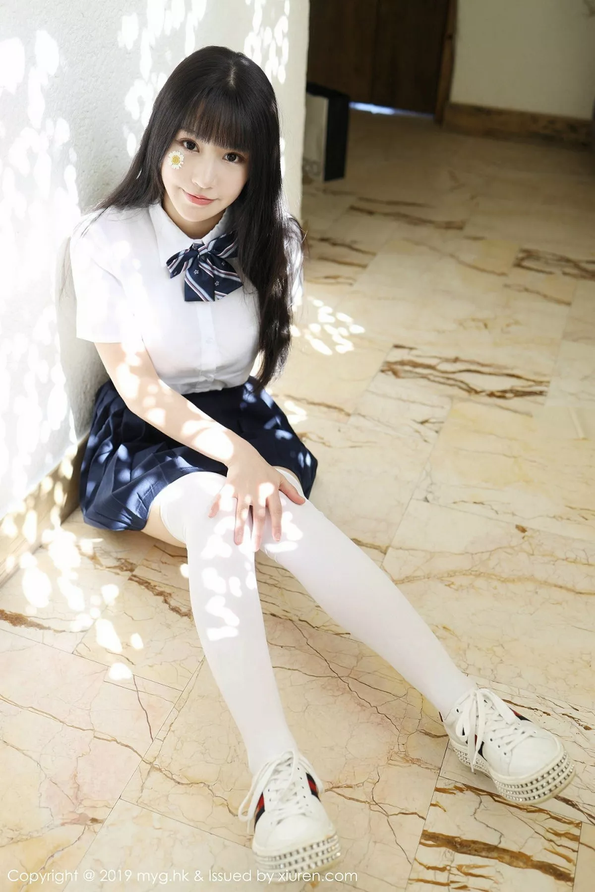 秀人集.com_[MyGirl美媛馆]Vol.394_女神Flower朱可儿大理旅拍户外学生装大胆撩裙诱惑写真54P