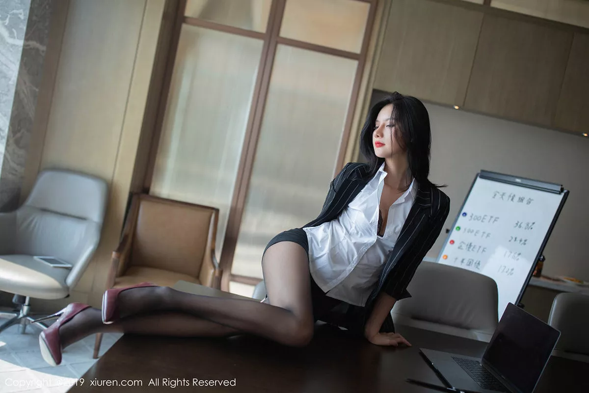 秀人集.com_[XiuRen秀人网]No.1750_嫩模就是阿朱啊私房秘书职业装无内黑丝裤袜销魂诱惑写真68P