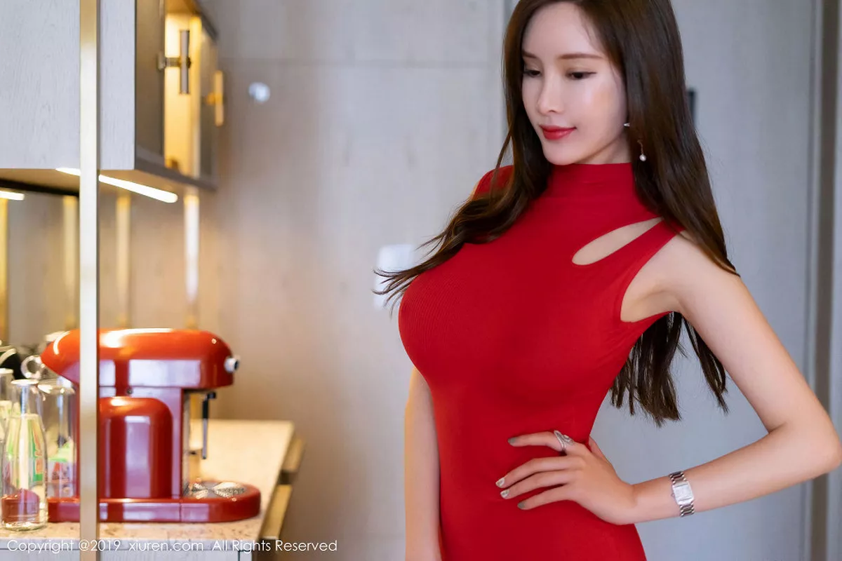 秀人集.com_[XiuRen秀人网]No.1738_女神奶瓶土肥圆心愿旅拍私房无内黑丝裤袜秀火辣身材诱惑写真54P