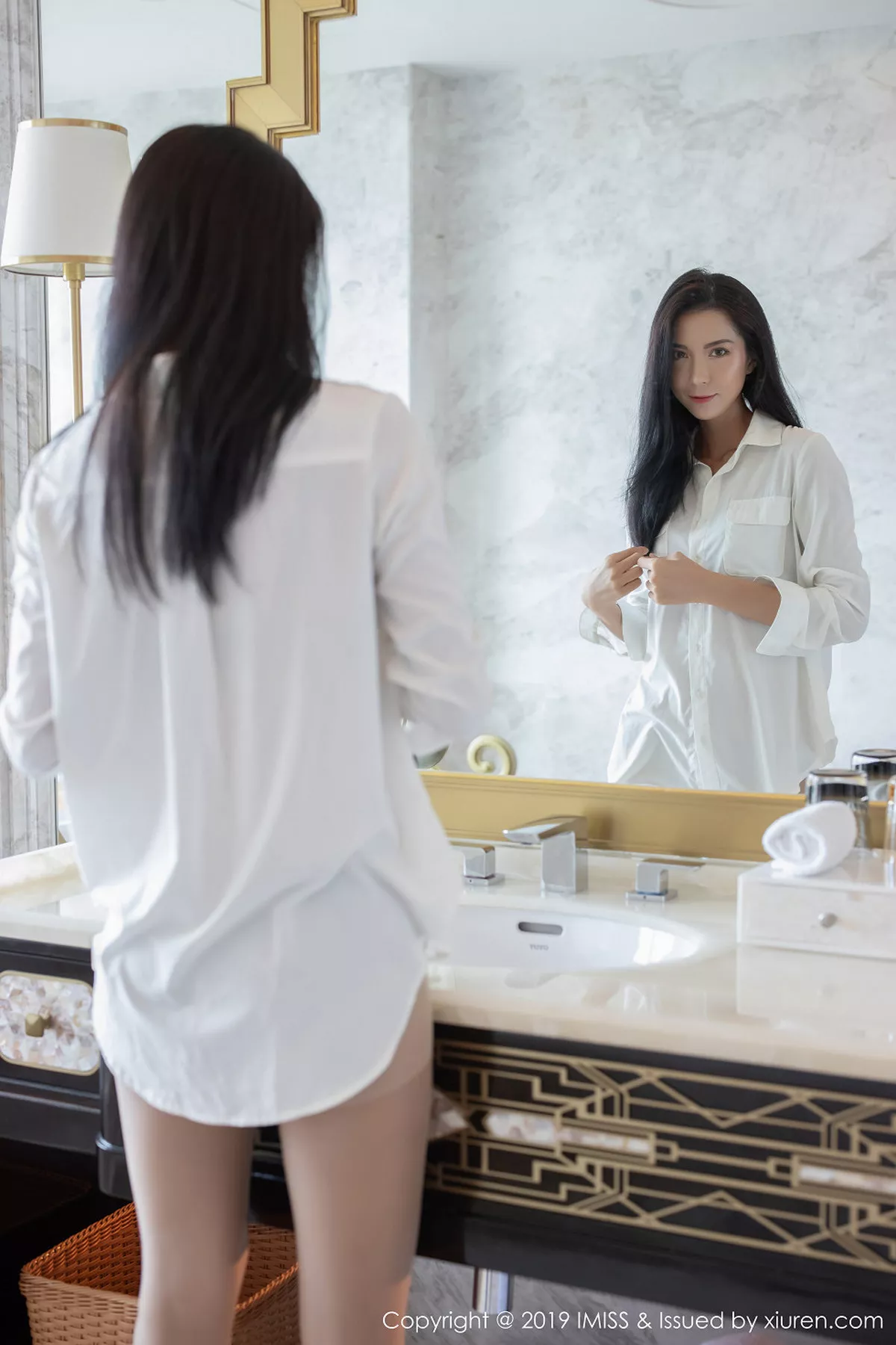 秀人集.com_[IMISS爱蜜社]Vol.386_嫩模Pretty私房白衬衣配超薄肉丝裤袜秀完美身材诱惑写真54P