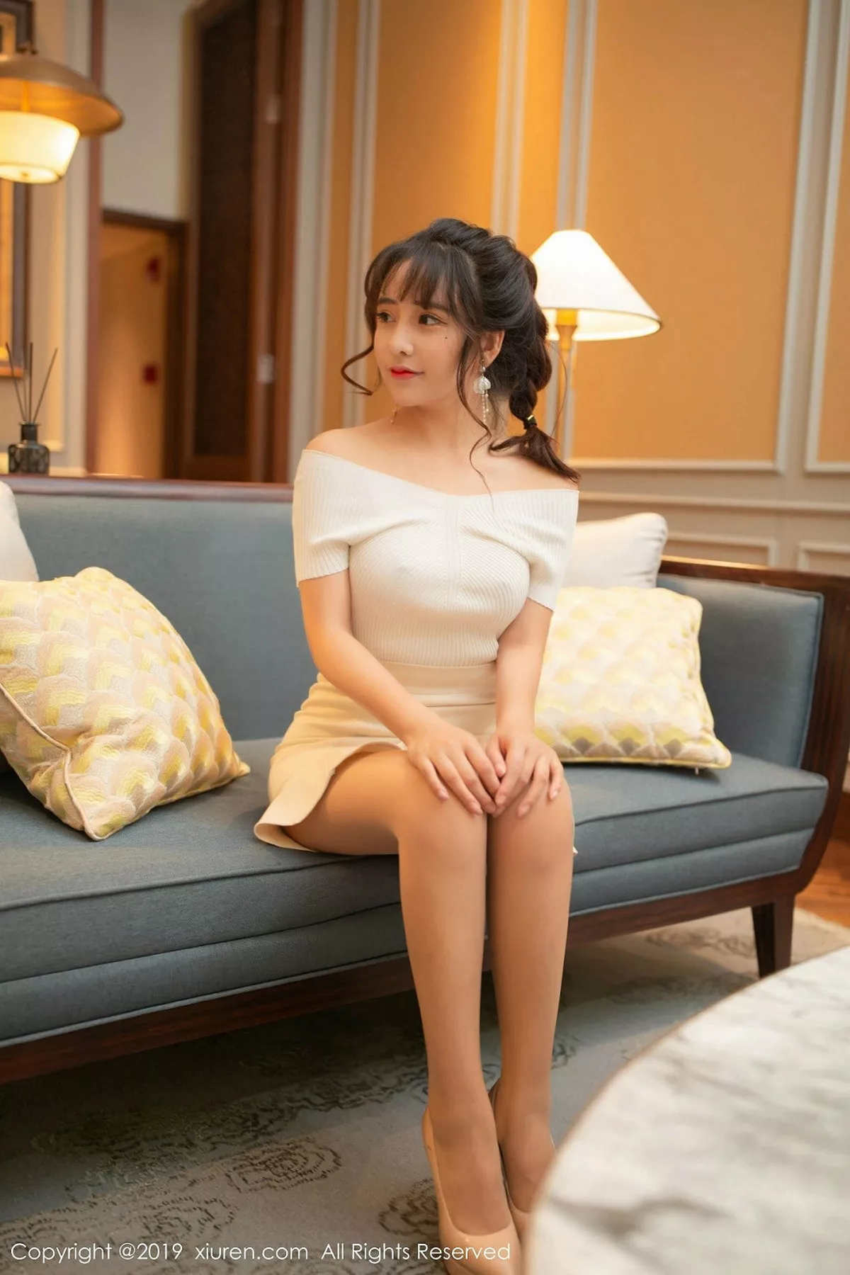 秀人集.com_[XiuRen秀人网]No.1753_嫩模陶喜乐_lele私房内衣半脱露凹凸娇躯无内肉丝极致诱惑写真54P