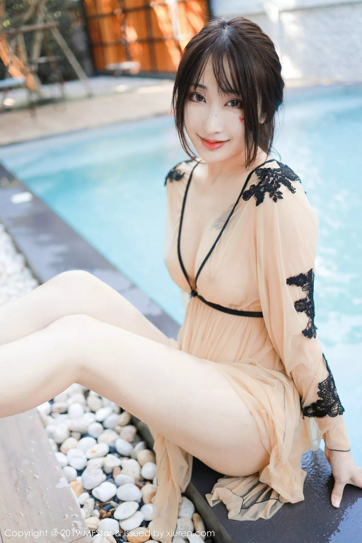 秀人集.com_[MFStar模范学院]Vol.230_嫩模Betty林子欣泰国清迈旅拍泳池出浴美人湿身诱惑写真62P