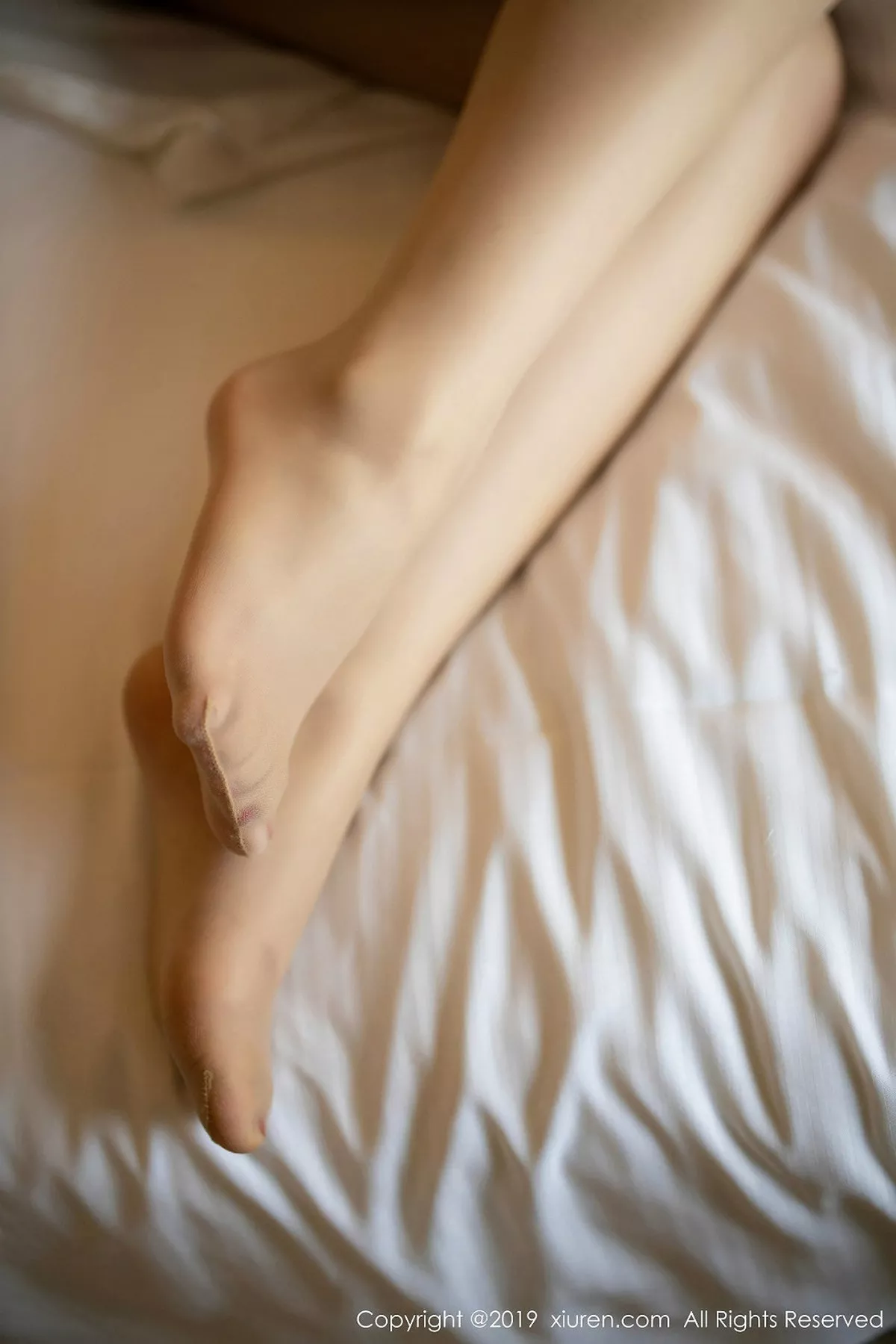 秀人集.com_[XiuRen秀人网]No.1829_女神绯月樱-Cherry私房白色吊裙全脱露圆润翘臀极致诱惑写真57P