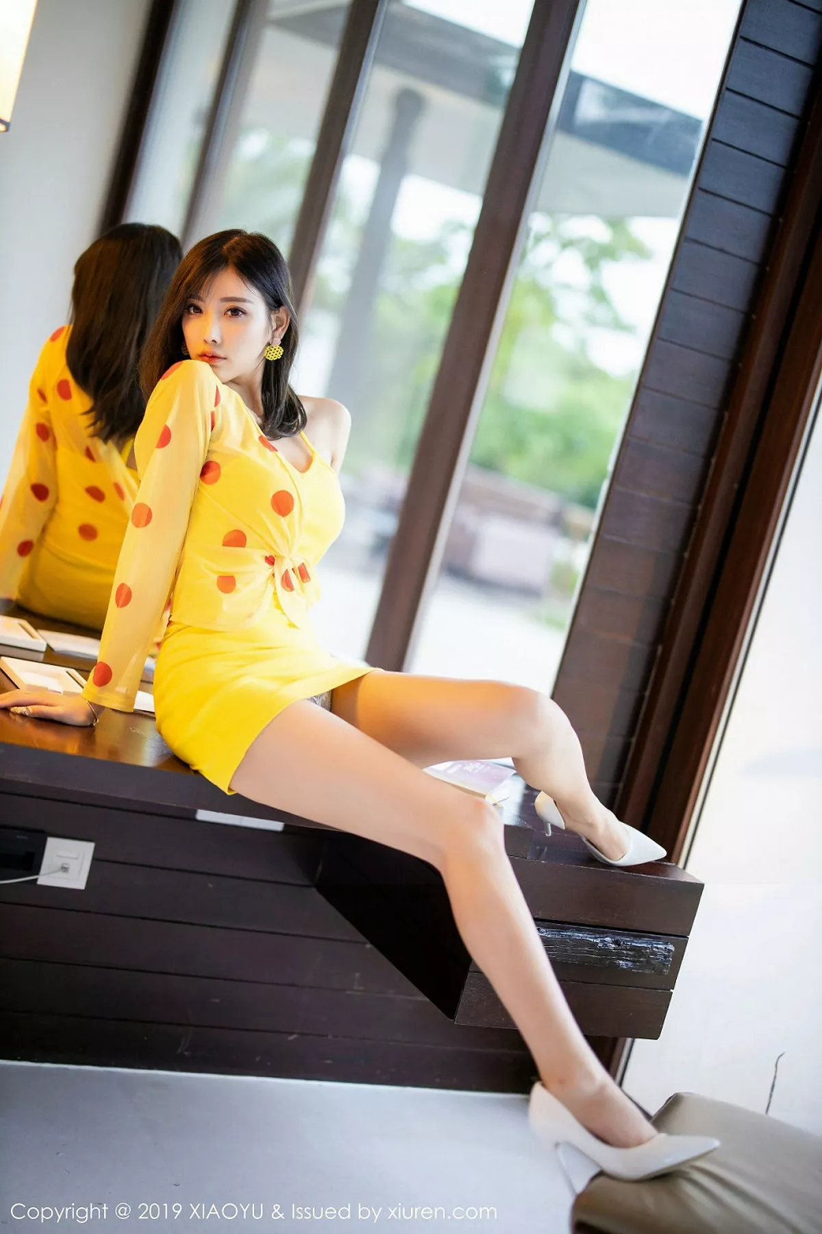 秀人集.com_[XiaoYu画语界]Vol.204_女神杨晨晨sugar心愿旅拍私房黄色吊带裙半脱诱惑写真58P