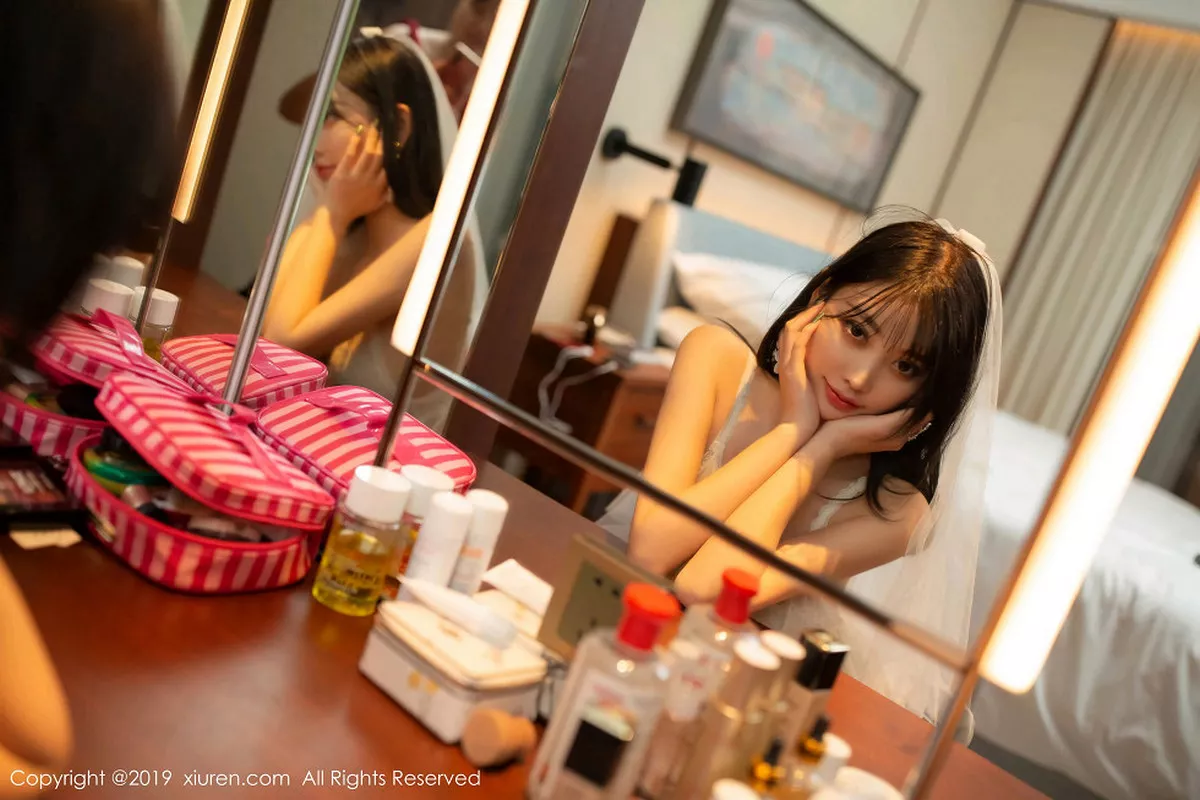 秀人集.com_[XiuRen秀人网]No.1819_女神杨晨晨sugar私房新娘主题薄纱内衣秀完美身材诱惑写真87P