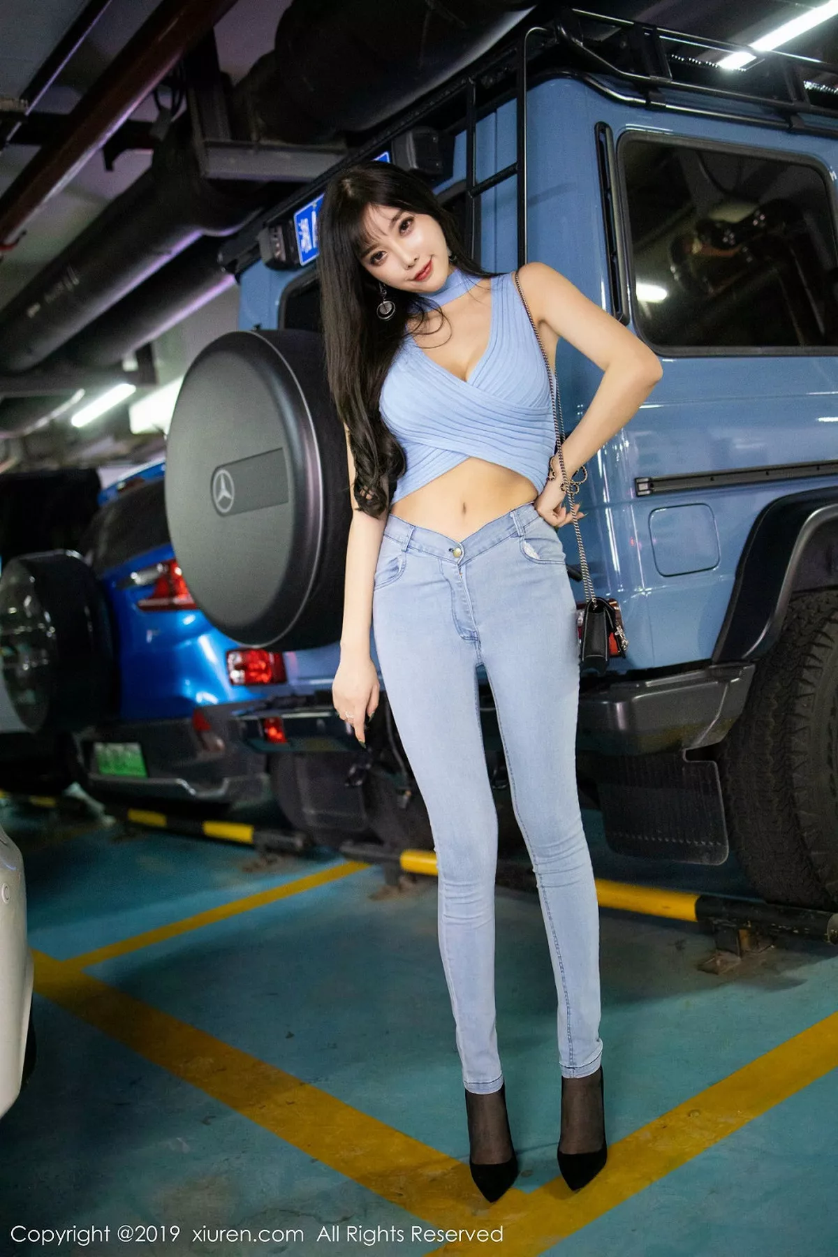 秀人集.com_[XiuRen秀人网]No.1810_女神杨晨晨sugar私房半脱牛仔裤露超薄无内黑丝翘臀诱惑写真106P