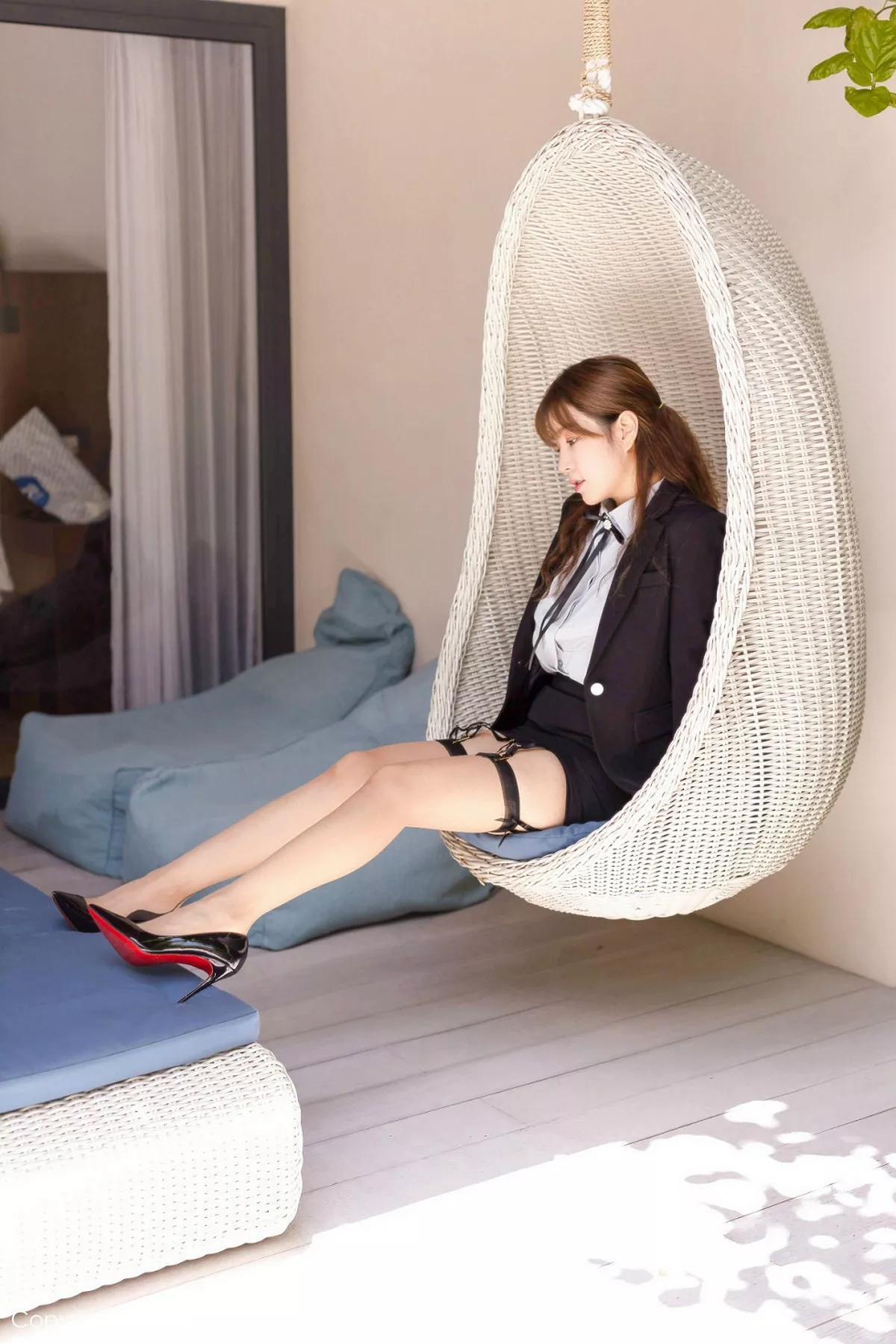 秀人集.com_[YouMi尤蜜荟]Vol.386_女神王雨纯马尔代夫旅拍酒店管家剧情私房情趣内衣诱惑写真118P