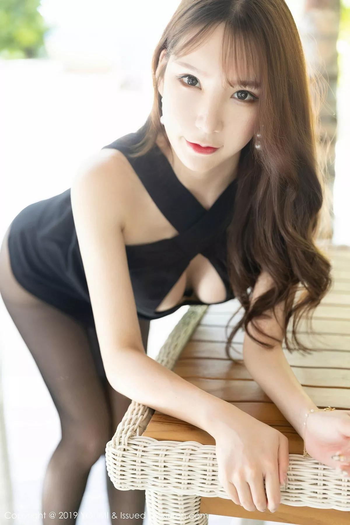 秀人集.com_[YouMi尤蜜荟]Vol.389_女神周于希Sandy马尔代夫旅拍超薄无内黑丝秀翘臀诱惑写真52P