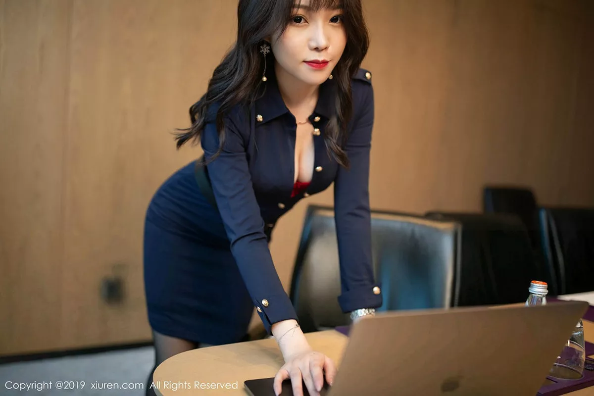 秀人集.com_[XiuRen秀人网]No.1839_女神芝芝Booty办公室主题红色蕾丝内衣捆绑艺极致诱惑写真71P