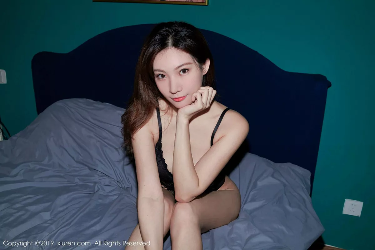 秀人集.com_[XiuRen秀人网]No.1855_嫩模小狐狸Kathryn私房黑白变换性感内衣秀曼妙身材诱惑写真47P