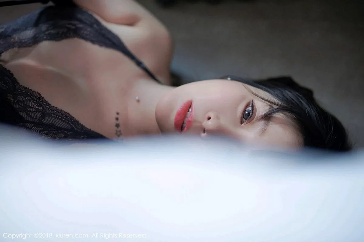 秀人集.com_[XiuRen秀人网]No.1252_女神王雨纯黑色蕾丝情趣内衣+带子遮点内衣惹火诱惑写真48P