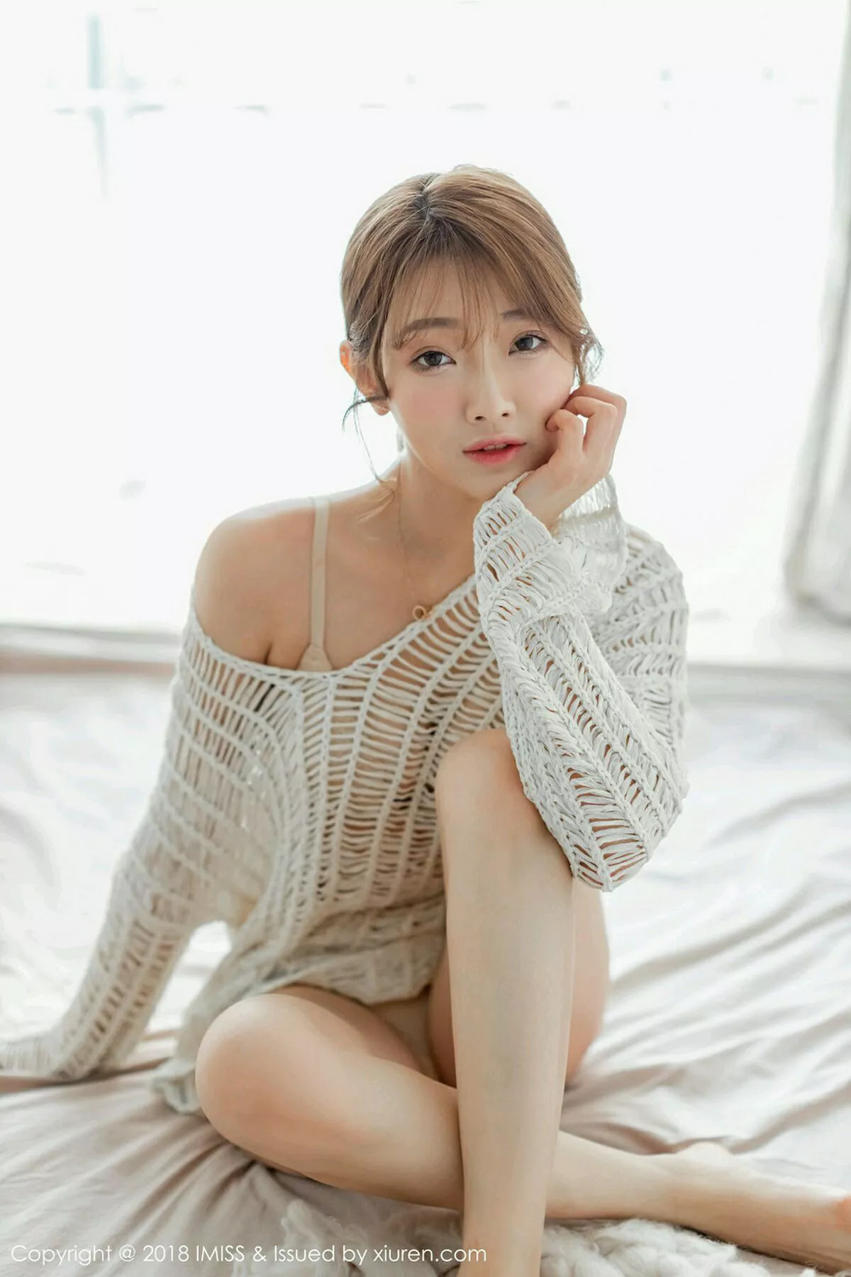 秀人集.com_[IMISS爱蜜社]Vol.306_嫩模Bowie宝儿私房缕空毛衣秀性感内衣完美身材迷人写真42P
