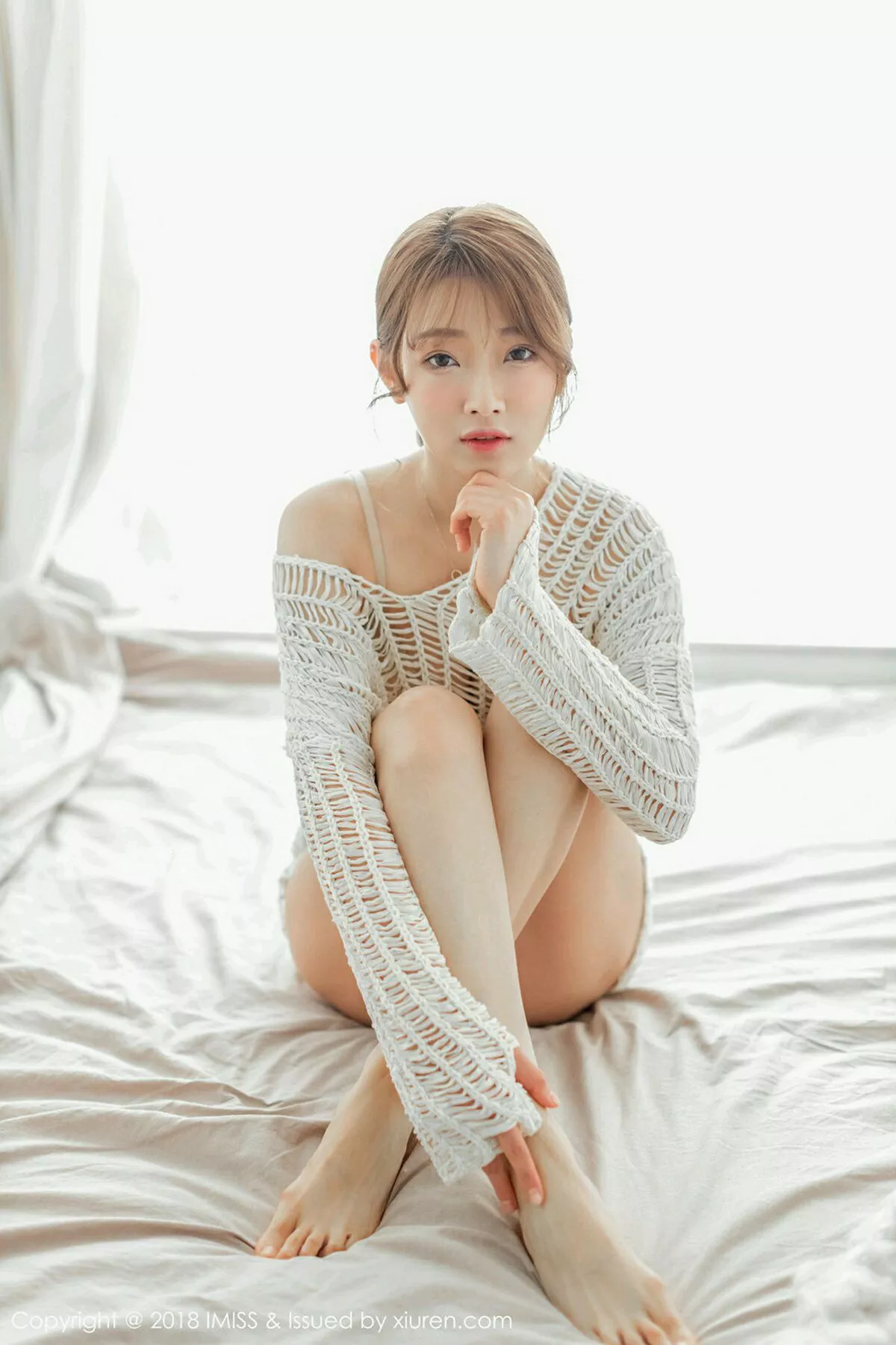 秀人集.com_[IMISS爱蜜社]Vol.306_嫩模Bowie宝儿私房缕空毛衣秀性感内衣完美身材迷人写真42P