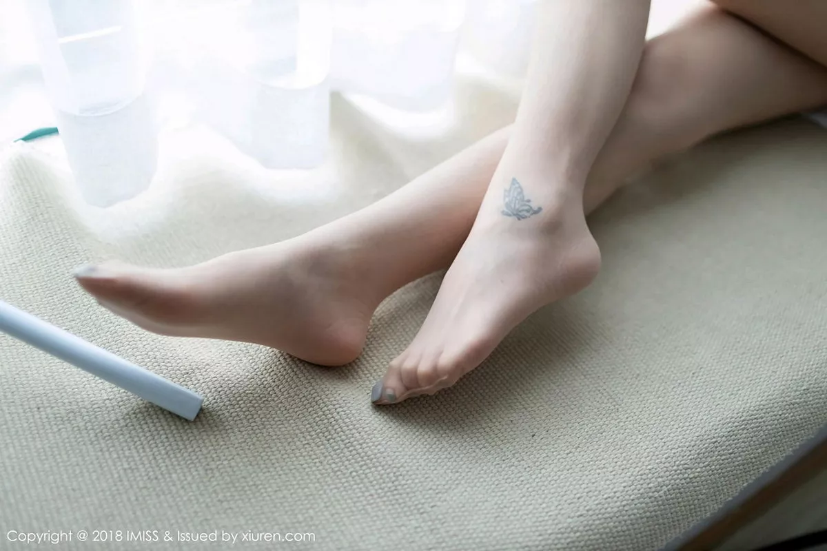 秀人集.com_[IMISS爱蜜社]Vol.308_嫩模miya米雅私房性感内衣系列秀完美身材修长美腿写真41P