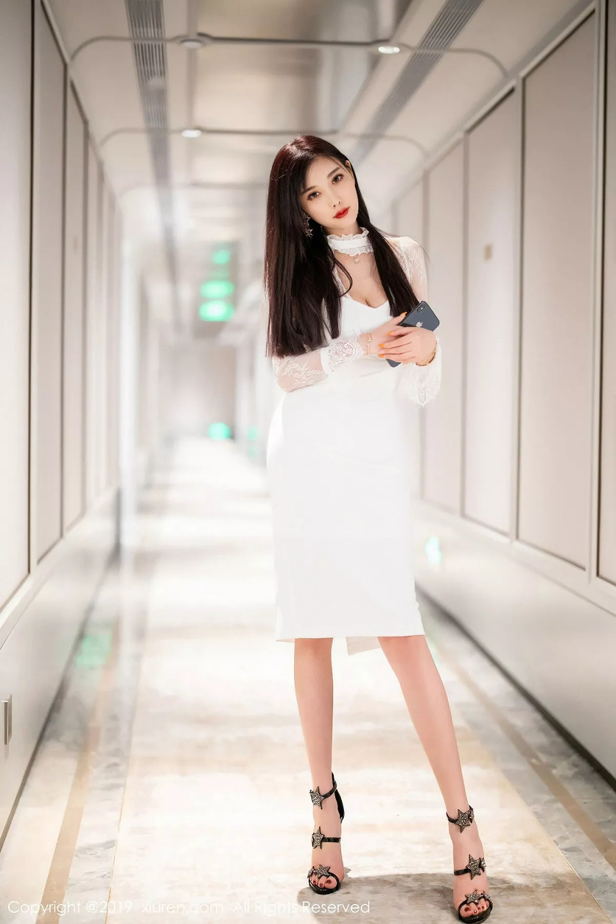 秀人集.com_[XiuRen秀人网]No.1884_女神杨晨晨sugar私房白色典雅服饰配蕾丝内裤极致魅惑写真106P