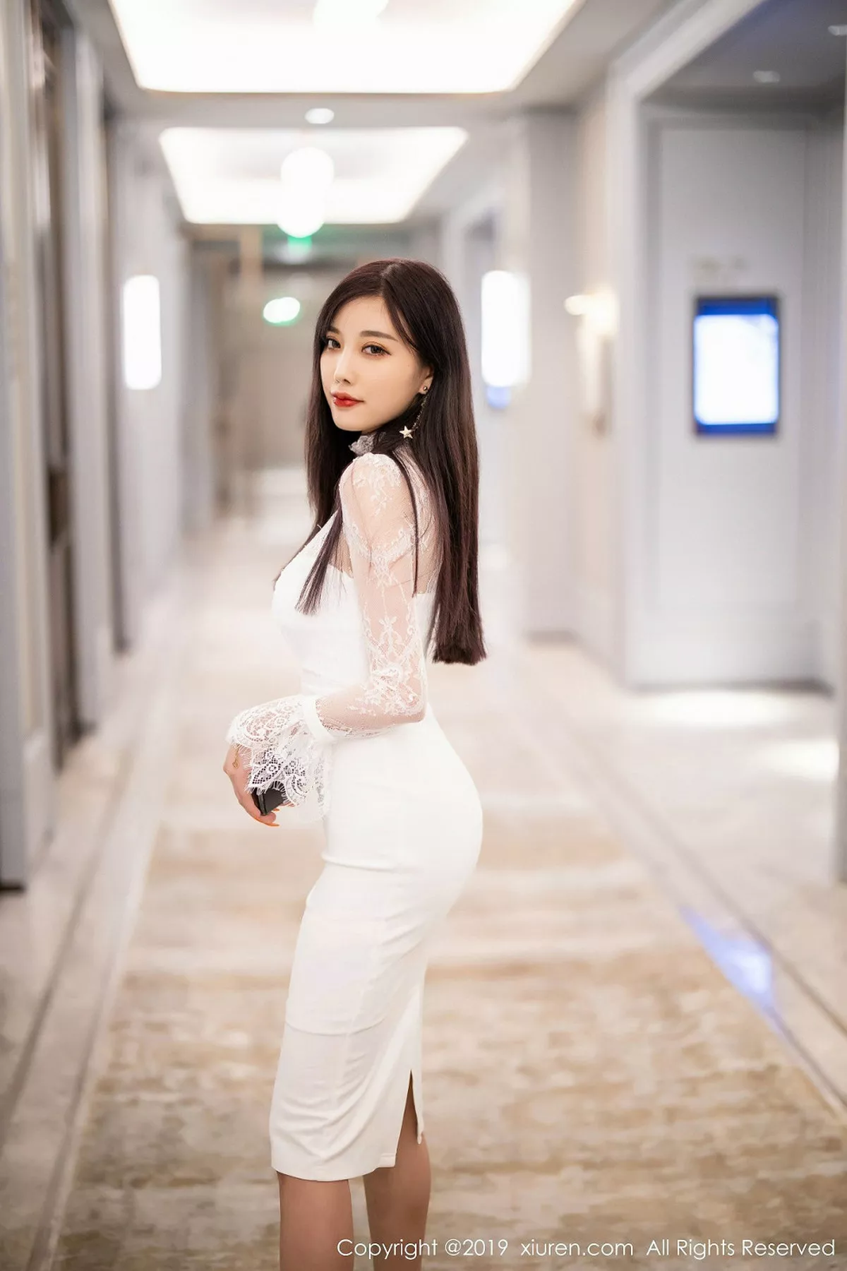 秀人集.com_[XiuRen秀人网]No.1884_女神杨晨晨sugar私房白色典雅服饰配蕾丝内裤极致魅惑写真106P