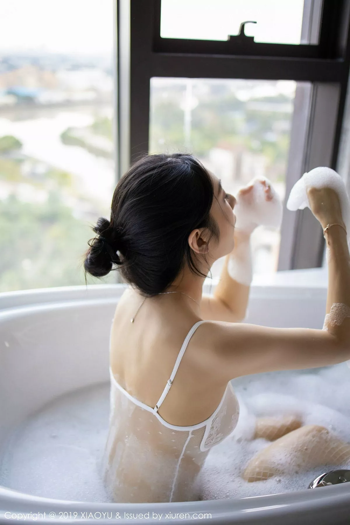 秀人集.com_[XiaoYu画语界]Vol.223_女神Angela小热巴私房浴缸里泡泡浴秀完美身材诱惑写真63P