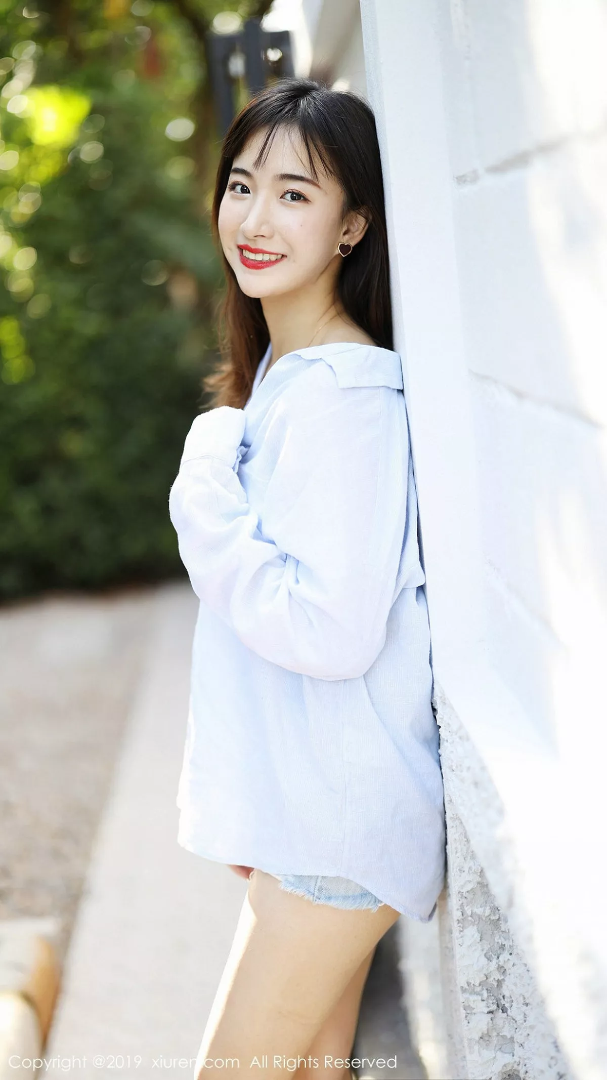 秀人集.com_[XiuRen秀人网]No.1892_嫩模艺儿拿铁泰国旅拍室外小清新主题蕾丝短裙迷人诱惑写真55P