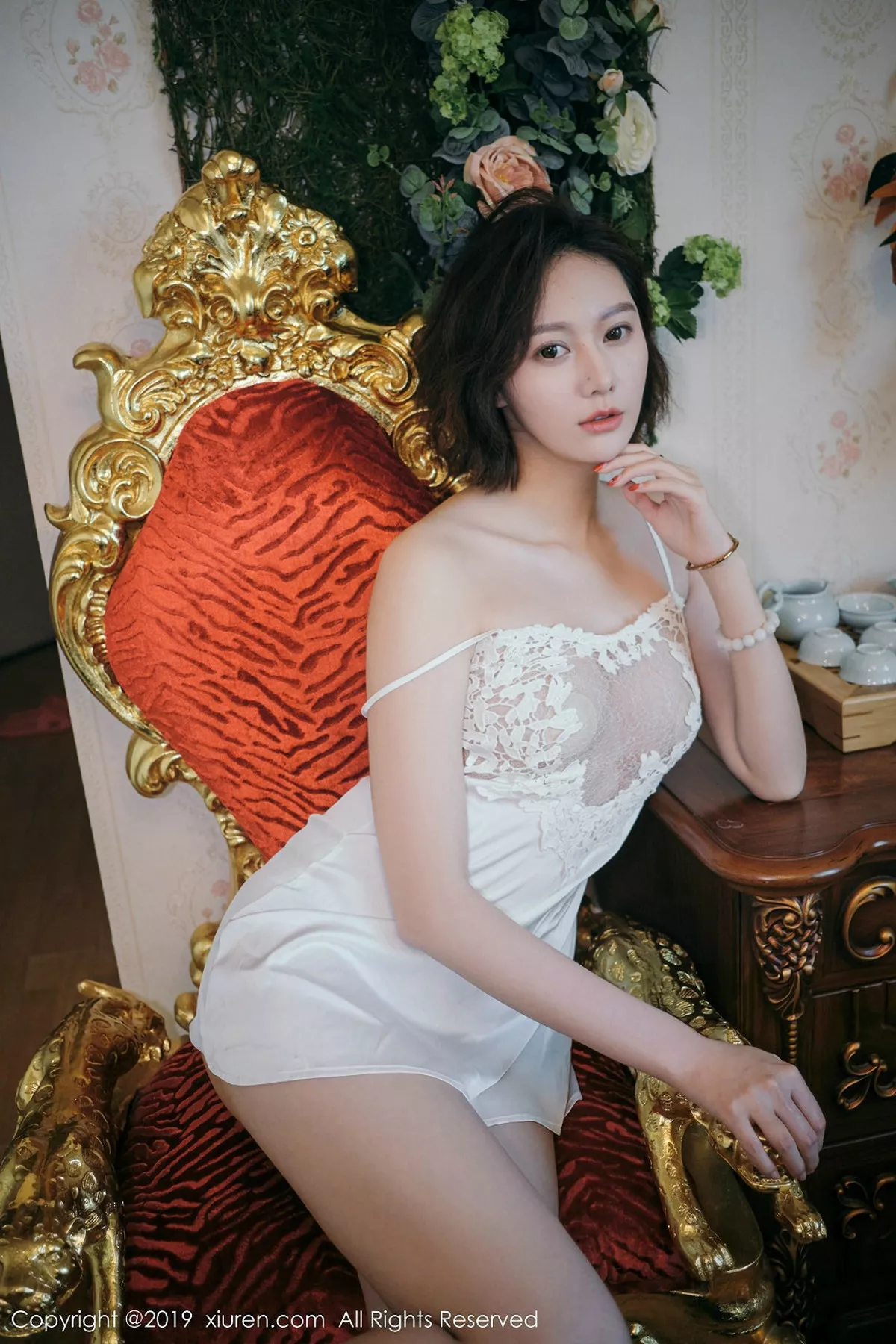 秀人集.com_[XiuRen秀人网]No.1891_气质模特艺轩私房粉色典雅镂空吊裙秀完美身材撩人诱惑写真52P