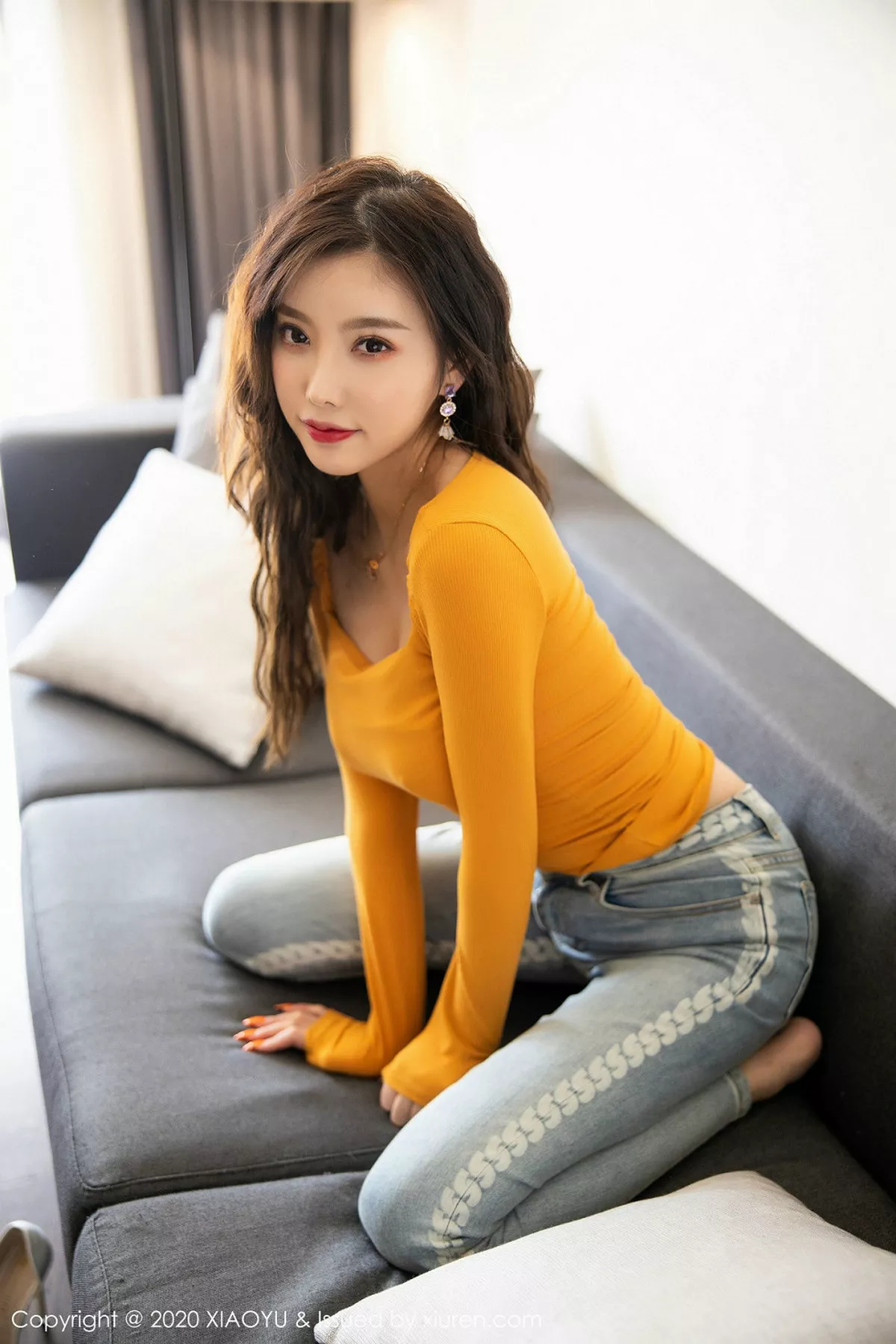 秀人集.com_[XiaoYu画语界]Vol.228_女神杨晨晨sugar济州岛旅拍撩衣真空半露豪乳撩人诱惑写真63P