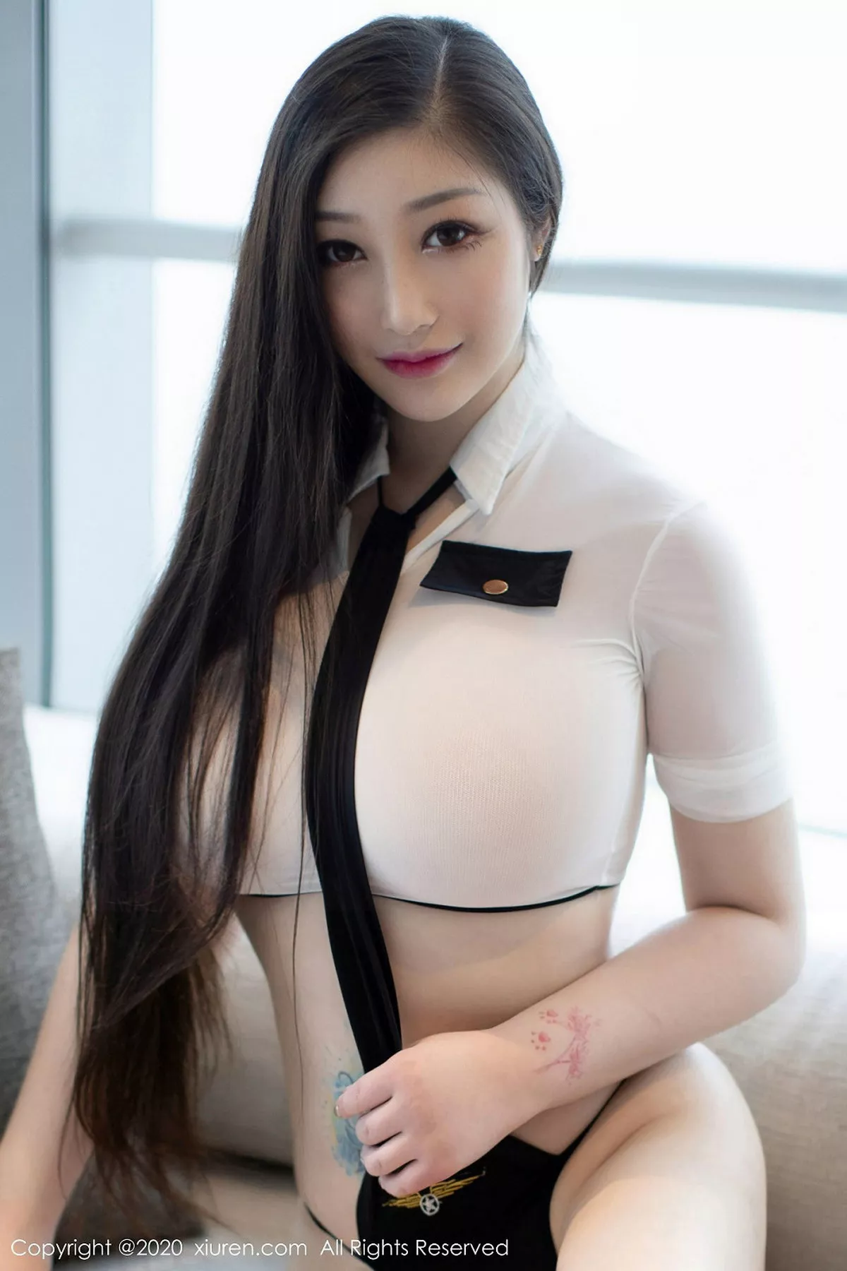 秀人集.com_[XiuRen秀人网]No.1908_女神妲己_Toxic心愿旅拍空乘主题私房手捧豪乳勾魂诱惑写真51P