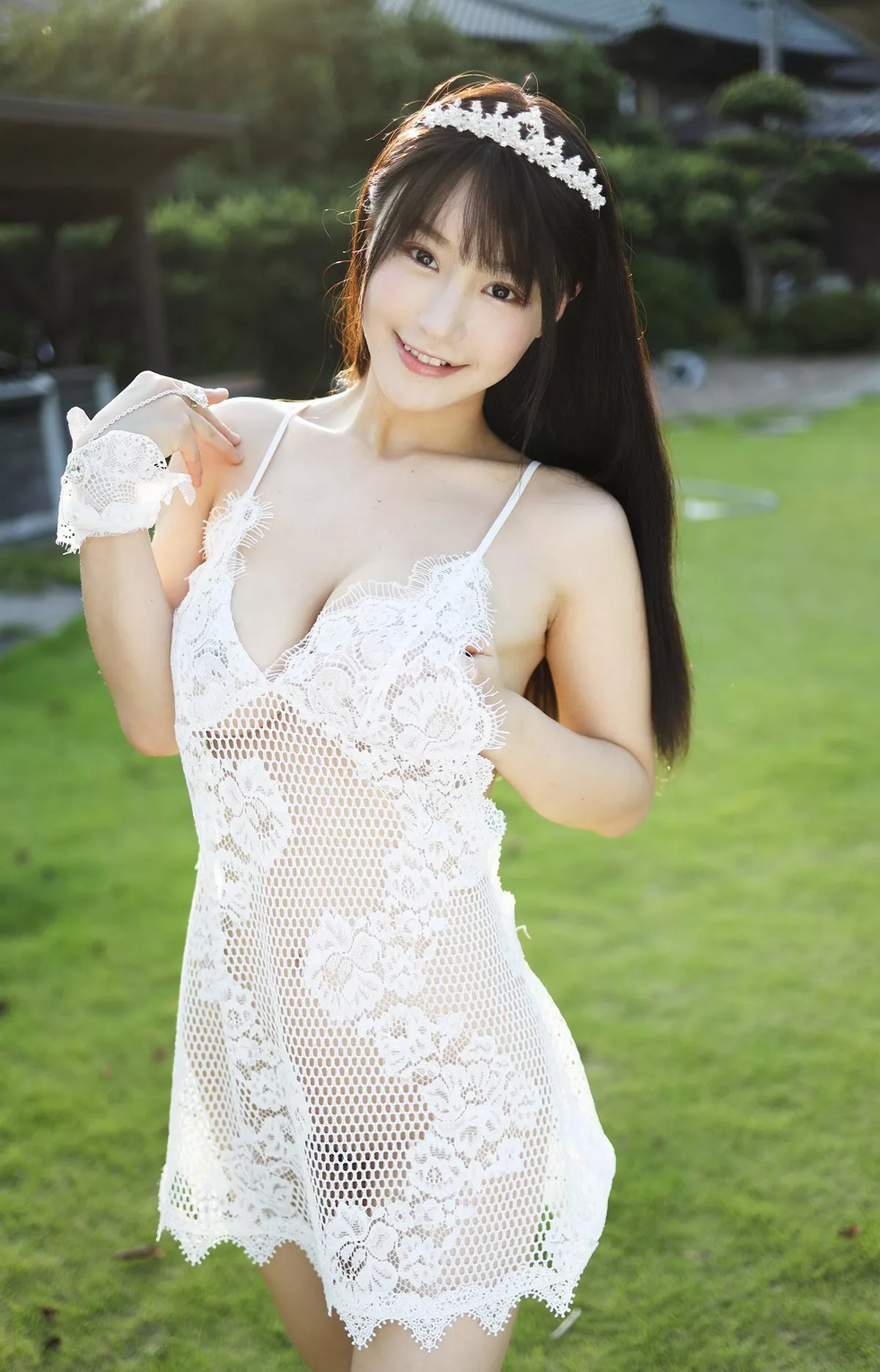 秀人集.com_[MyGirl美媛馆]Vol.423_女神朱可儿Flower日本旅拍户外缕空蕾丝吊裙露豪乳诱惑写真40P