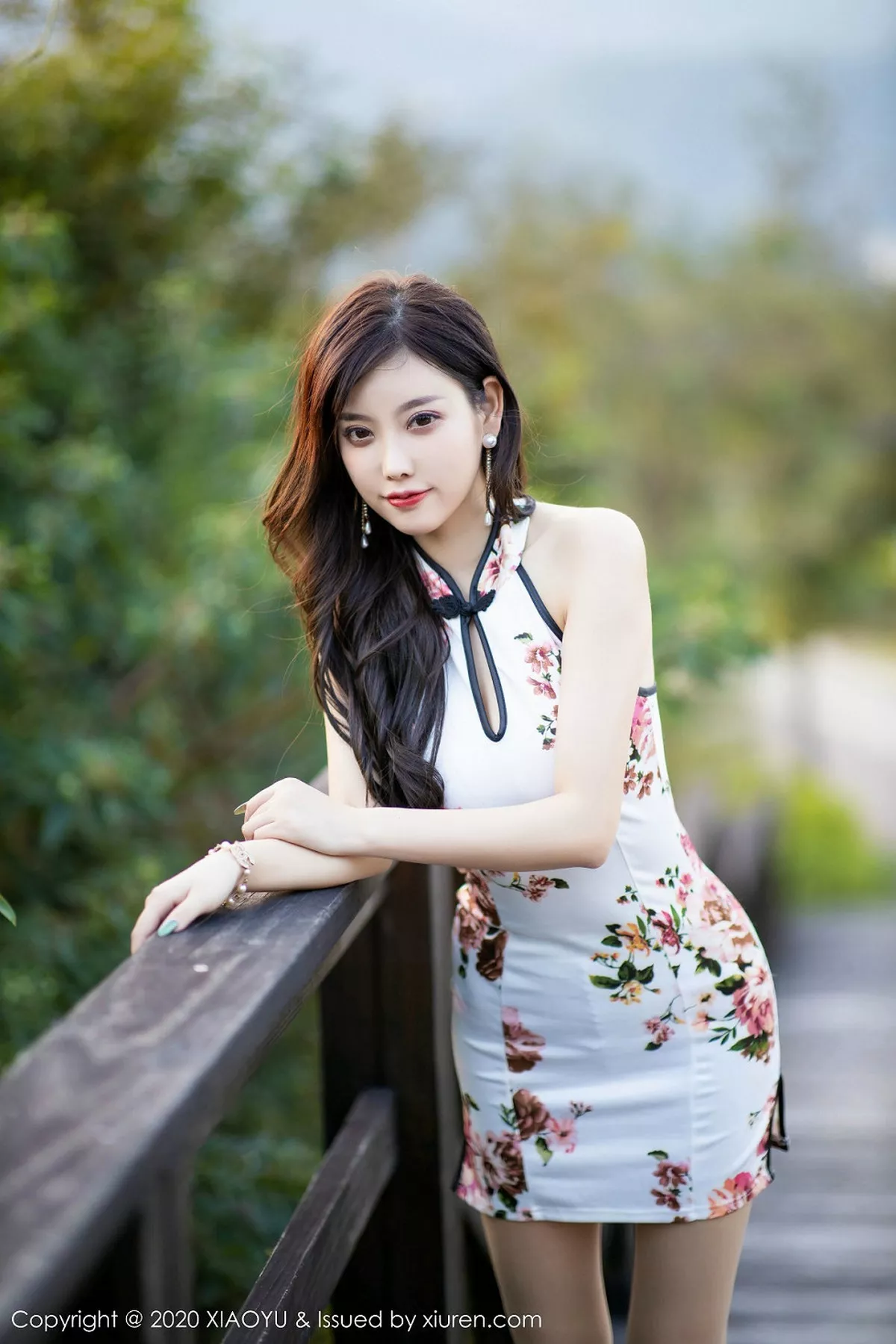 秀人集.com_[XiaoYu画语界]Vol.233_女神杨晨晨室外性感古韵旗袍配超薄肉丝秀美臀玉足诱惑写真140P