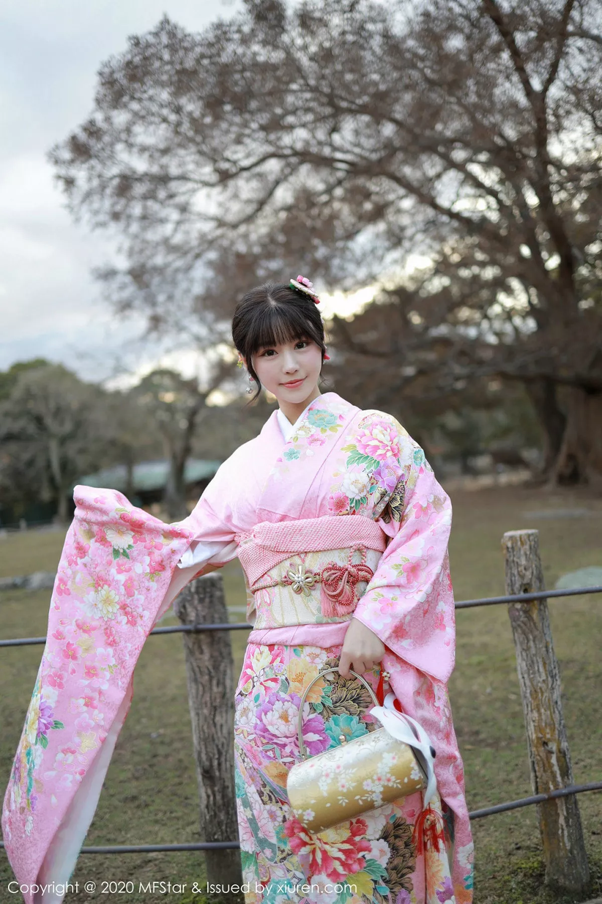 秀人集.com_[MFStar模范学院]Vol.254_女神朱可儿Flower日本旅拍绚丽和服真空秀豪乳诱惑写真75P