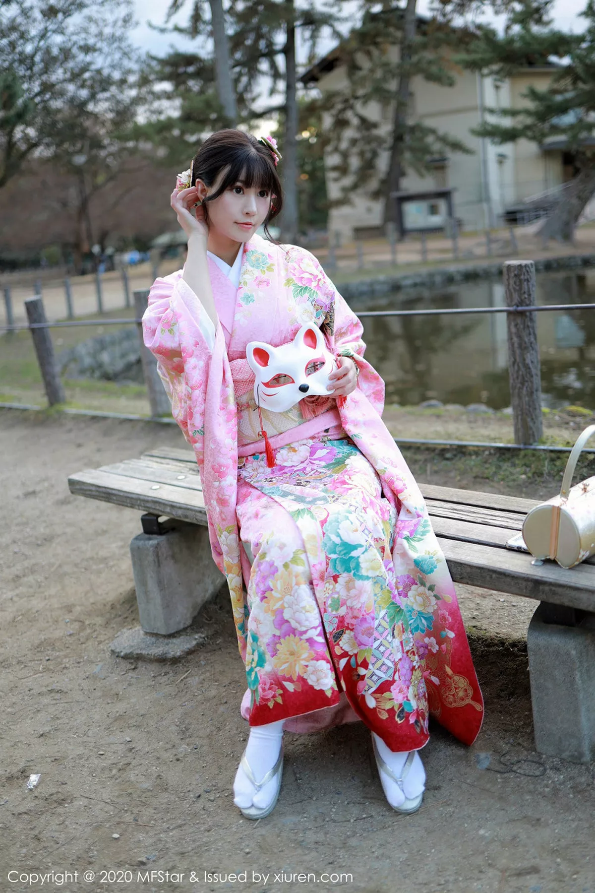 秀人集.com_[MFStar模范学院]Vol.254_女神朱可儿Flower日本旅拍绚丽和服真空秀豪乳诱惑写真75P