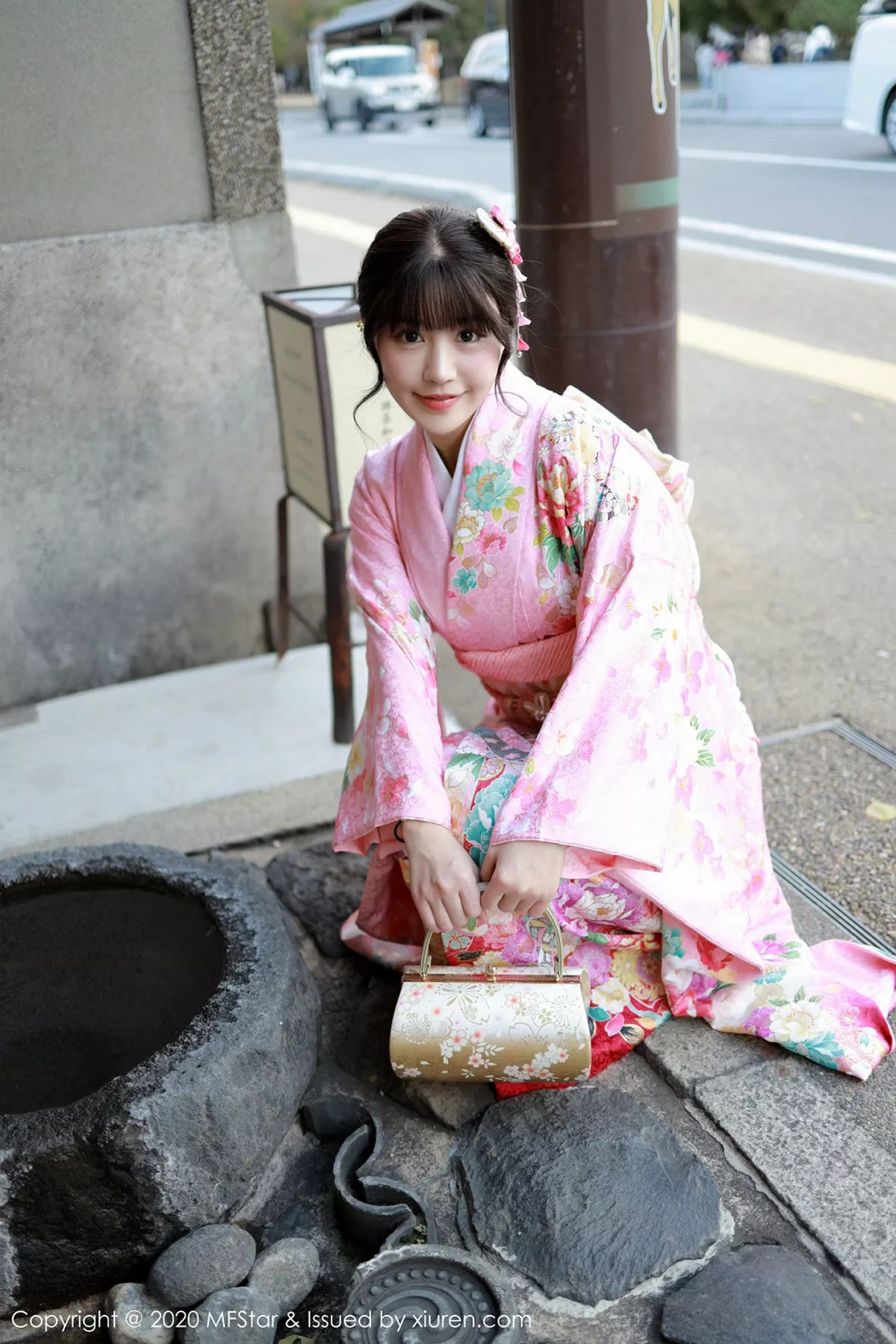 秀人集.com_[MFStar模范学院]Vol.254_女神朱可儿Flower日本旅拍绚丽和服真空秀豪乳诱惑写真75P