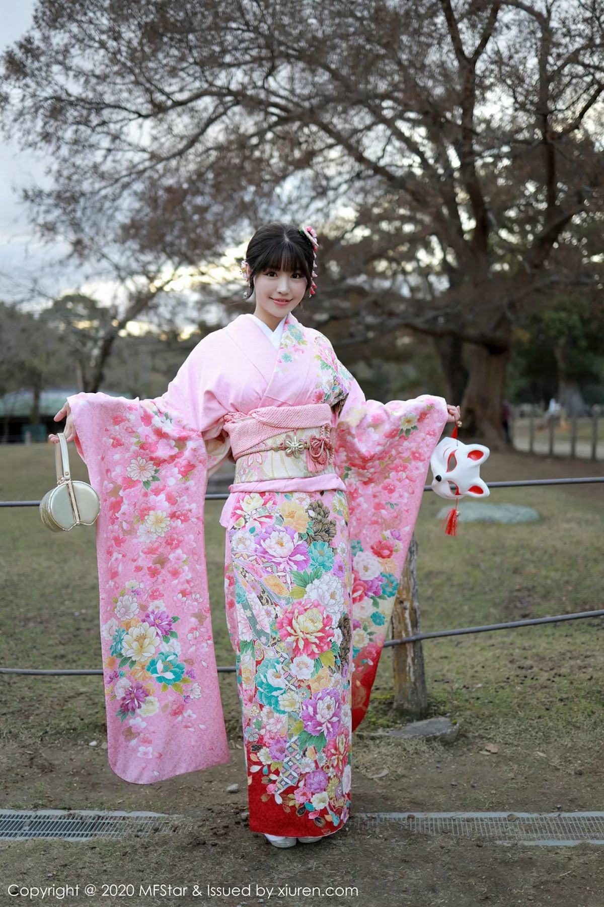 秀人集.com_[MFStar模范学院]Vol.254_女神朱可儿Flower日本旅拍绚丽和服真空秀豪乳诱惑写真75P