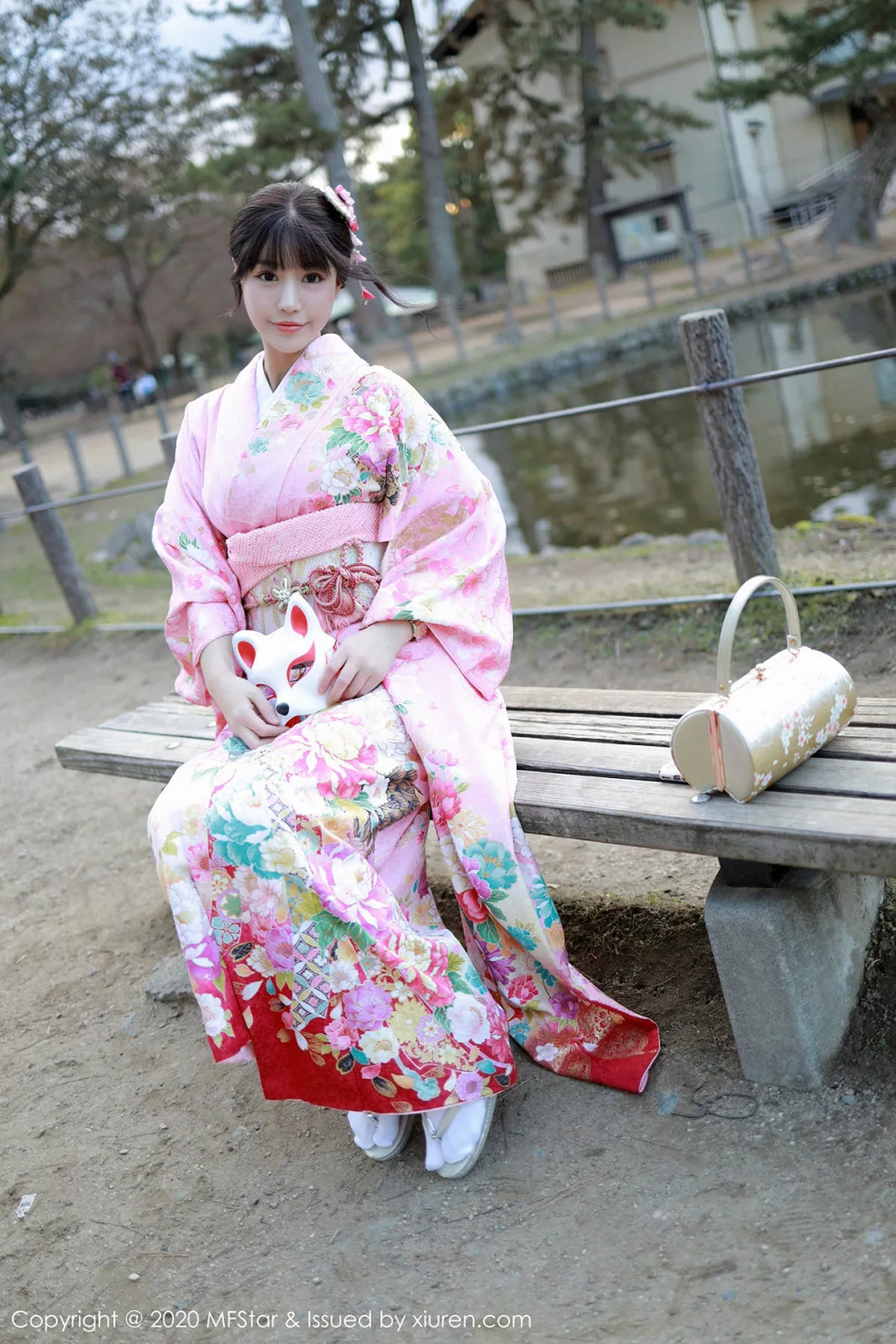 秀人集.com_[MFStar模范学院]Vol.254_女神朱可儿Flower日本旅拍绚丽和服真空秀豪乳诱惑写真75P