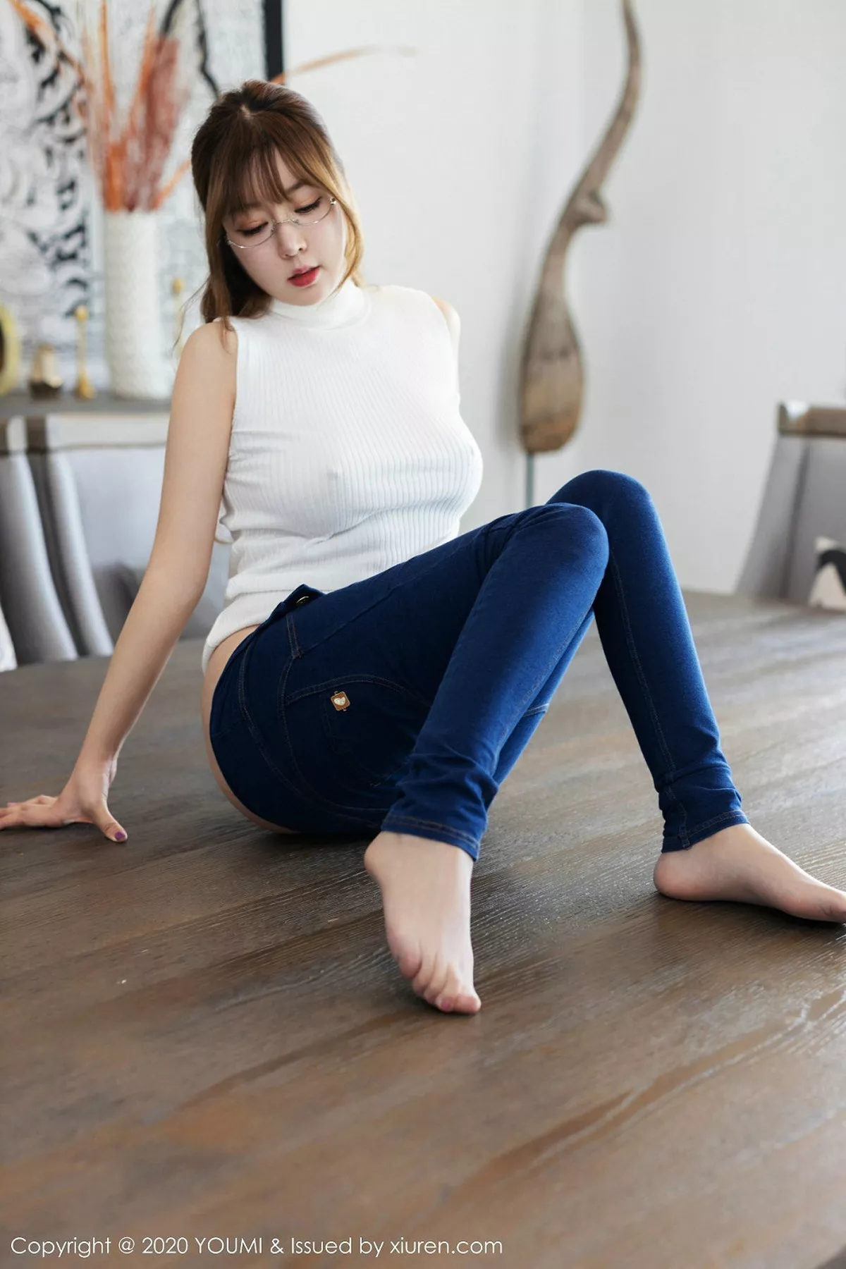 秀人集.com_[YouMi尤蜜荟]Vol.407_女神王雨纯普吉岛旅拍白色抹胸内衣露豪乳半球诱惑写真80P