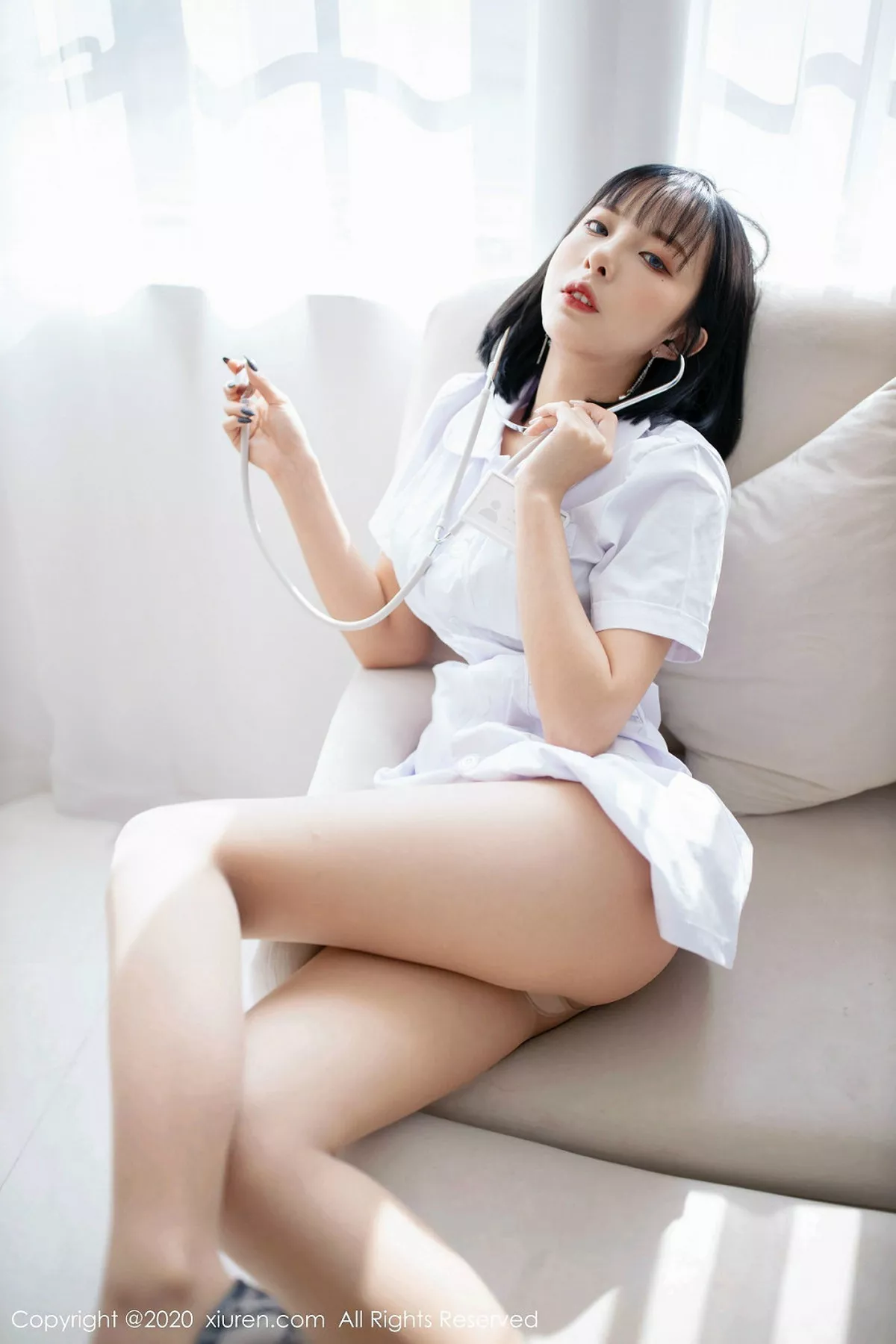 秀人集.com_[XiuRen秀人网]No.1947_嫩模陈小喵私房白衣小护士性感无内肉丝秀翘臀撩人诱惑写真60P