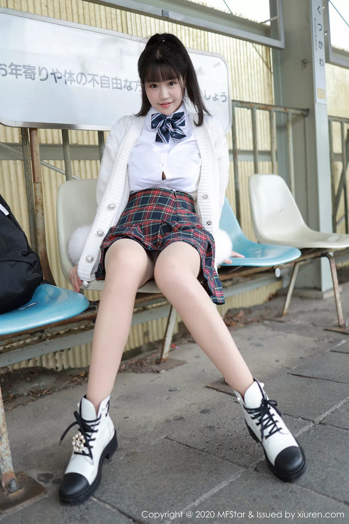 秀人集.com_[MFStar模范学院]Vol.259_嫩模朱可儿Flower日本旅拍尾随学生剧情主题魅惑写真73P