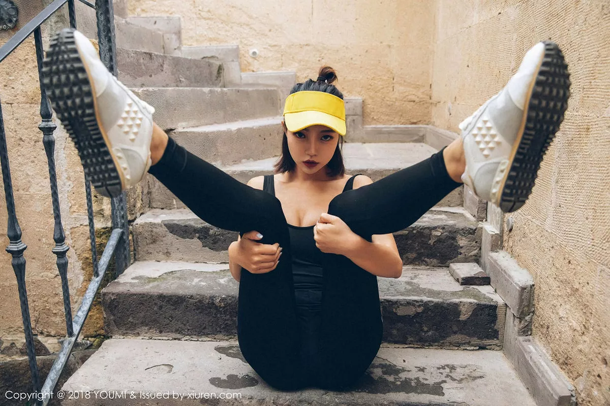 秀人集.com_[YouMi尤蜜荟]Vol.254_女神冯木木LRIS私房白色情趣内衣配吊带白丝袜妩媚诱惑写真46P