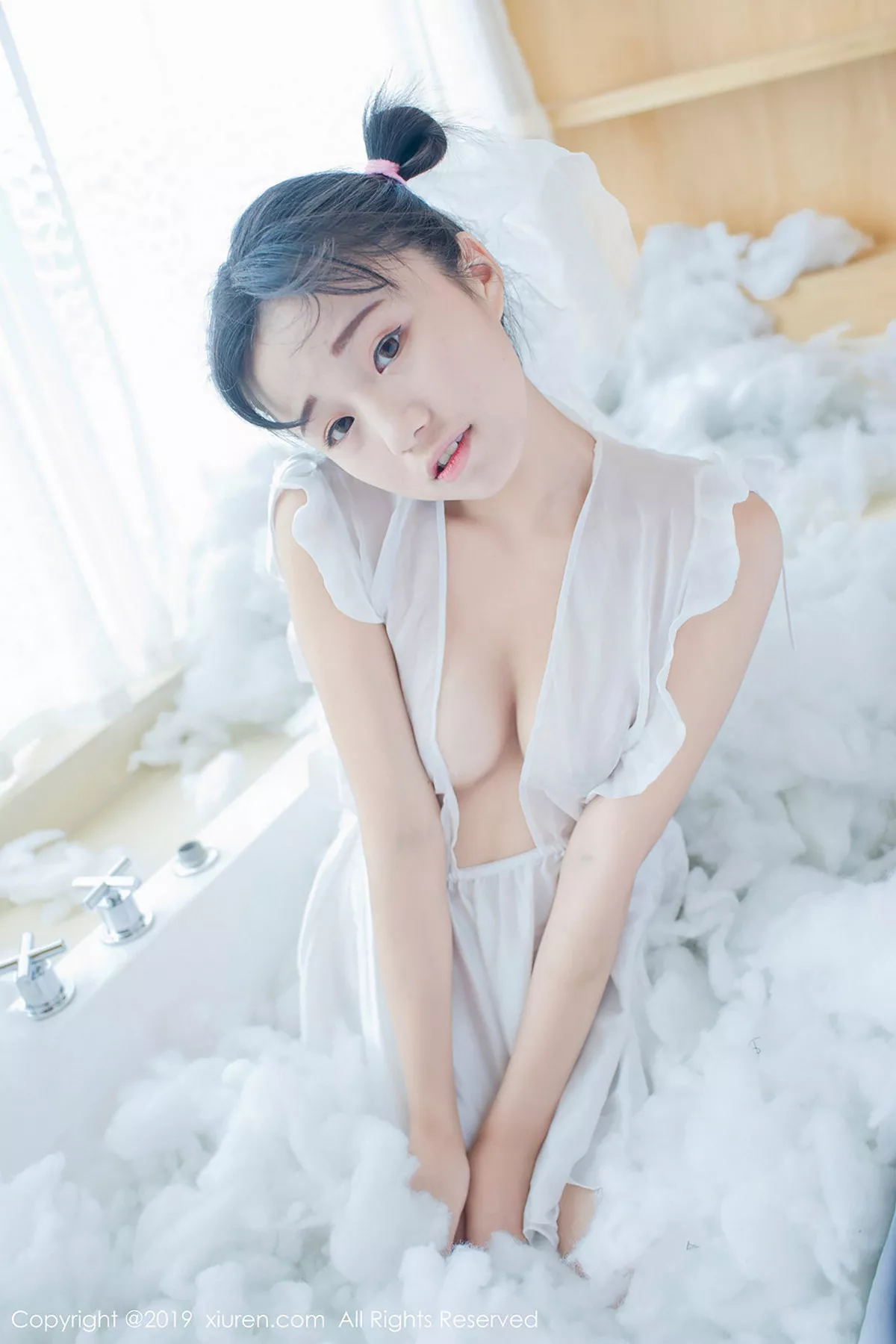 秀人集.com_[XiuRen秀人网]No.1313_豪乳嫩模仓井优香私房白色蕾丝薄纱露傲人豪乳撩人诱惑写真45P