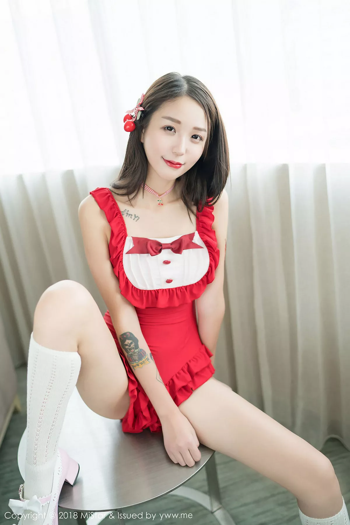 秀人集.com_[MiStar魅妍社]Vol.258_嫩模白沫私房红色连体睡衣+白色蕾丝内衣半脱诱惑写真48P