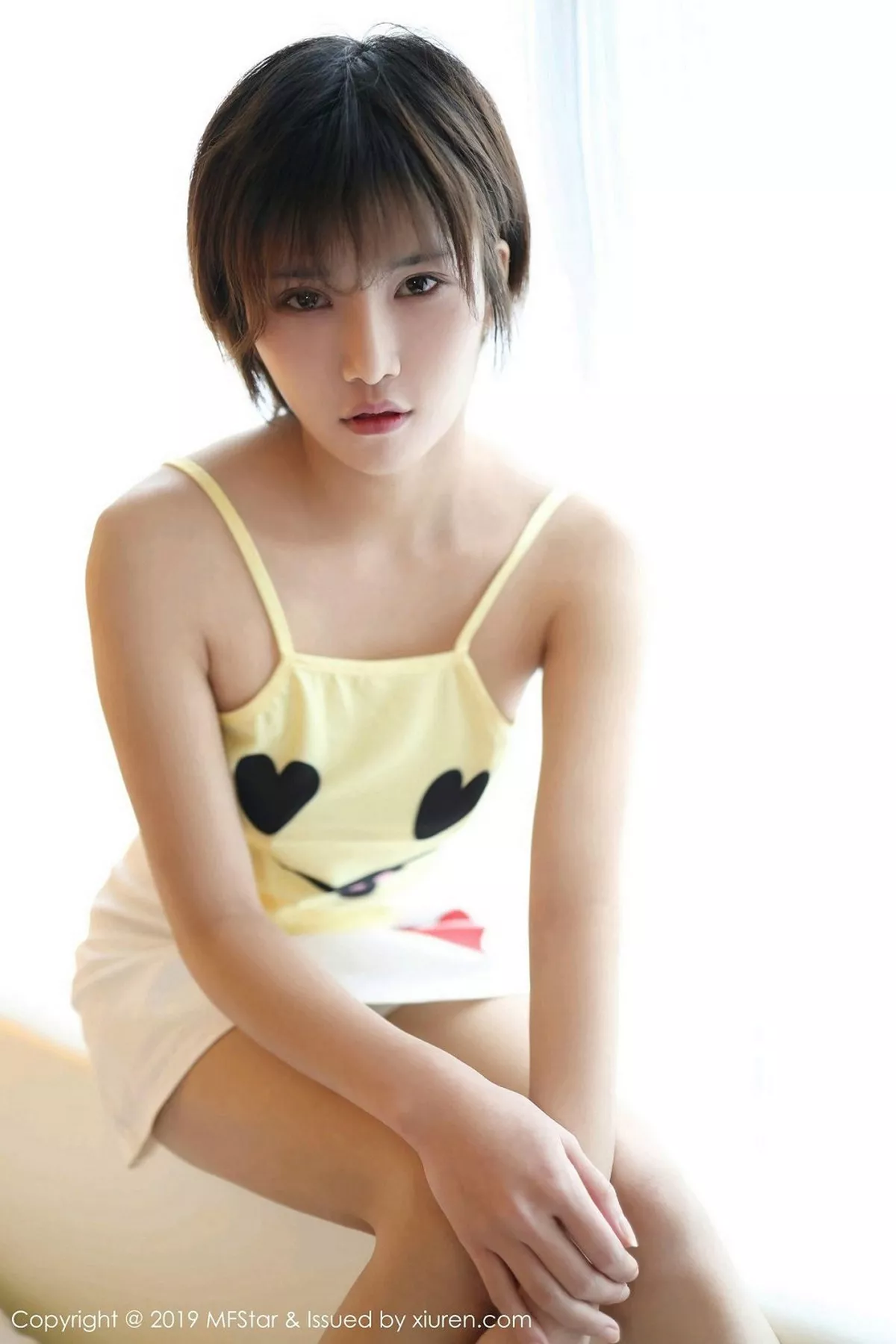 秀人集.com_[MFStar模范学院]Vol.178_嫩模小姿2002私房卡通吊带内衣半脱秀白嫩翘臀诱惑写真42P