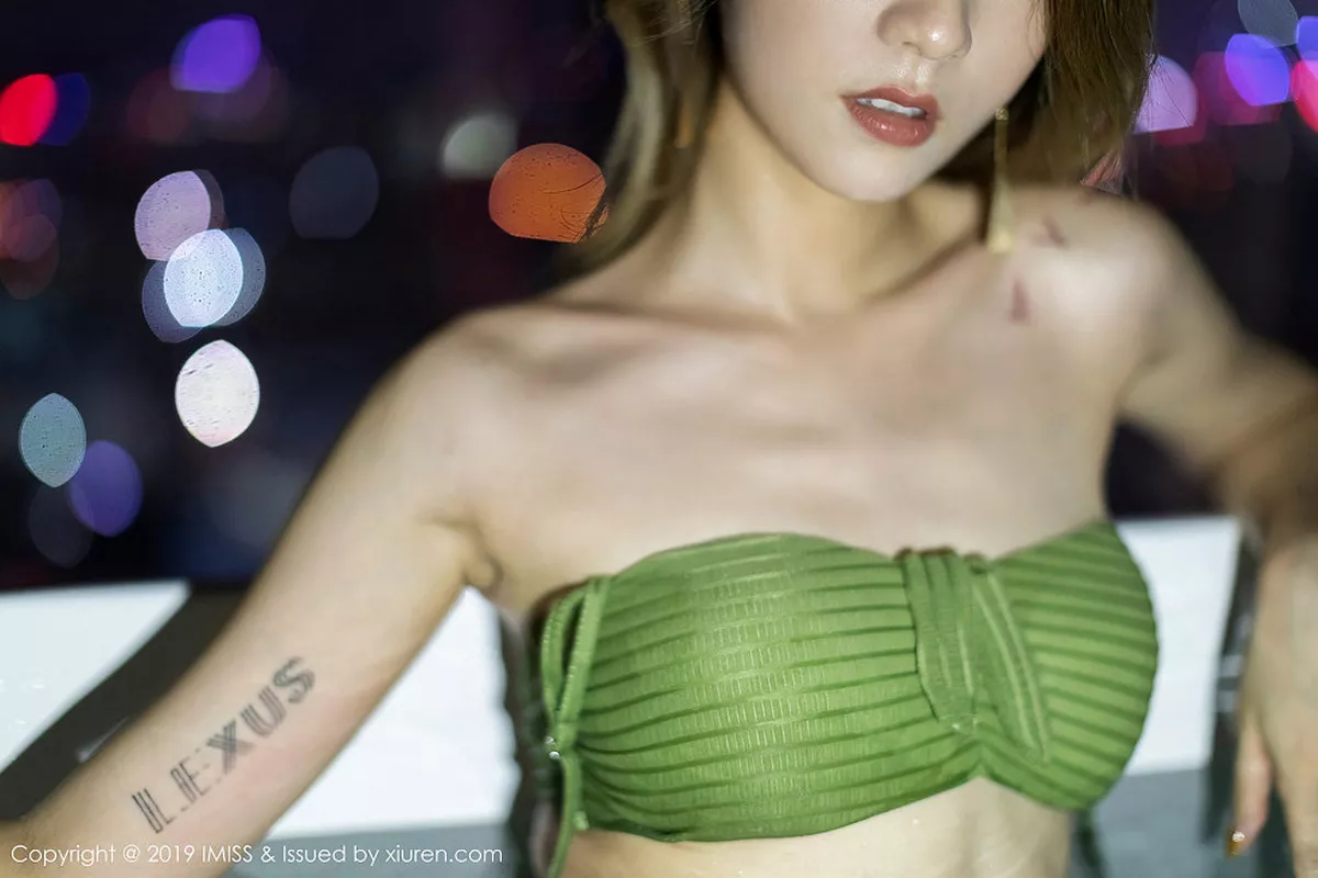 秀人集.com_[IMISS爱蜜社]Vol.324_嫩模Arlie性感内衣秀完美身材浴池里半裸湿身诱惑写真37P