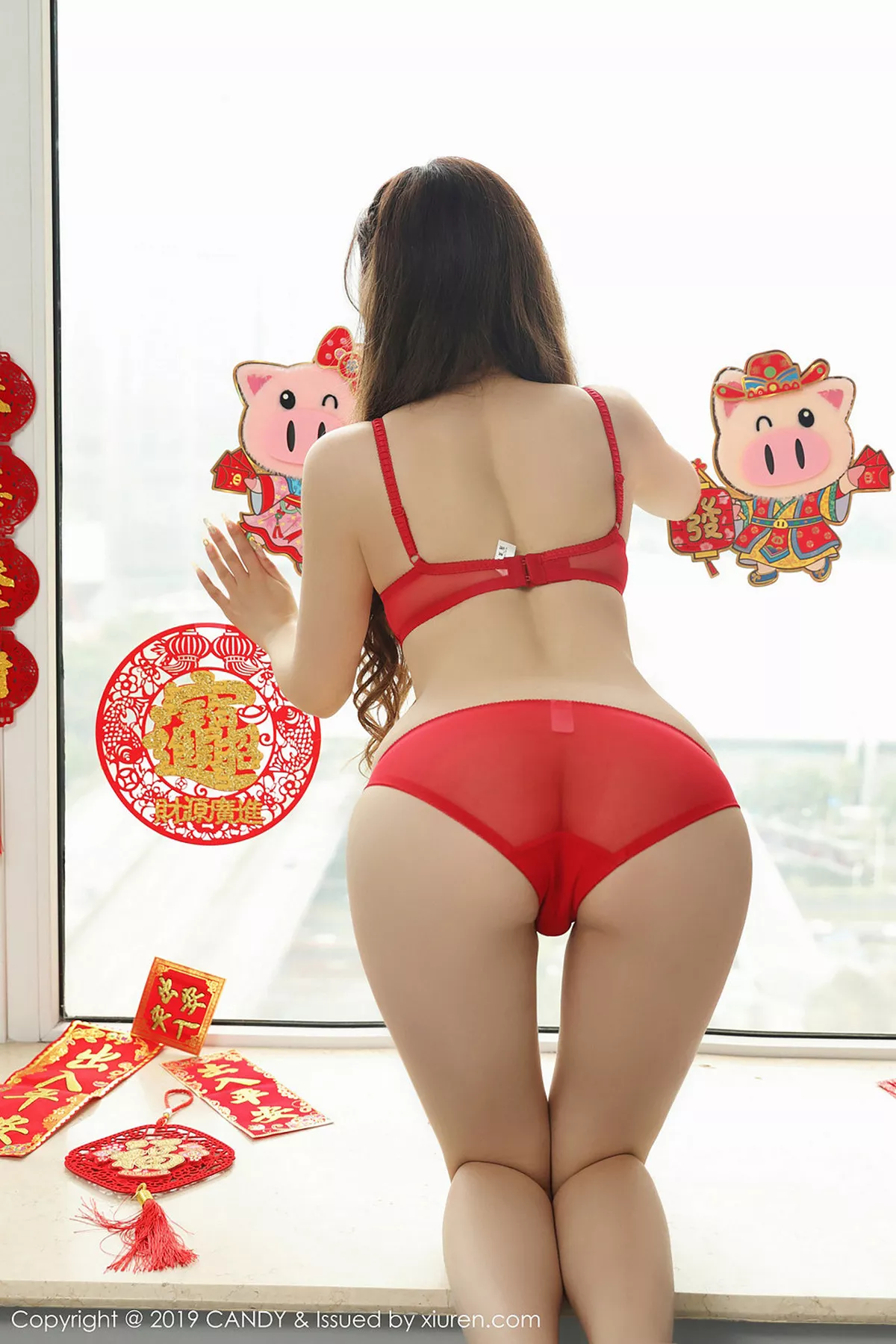 秀人集.com_[Candy网红馆]Vol.070_嫩模萌汉药baby新春祝福性感红色内衣秀完美身材诱惑写真42P