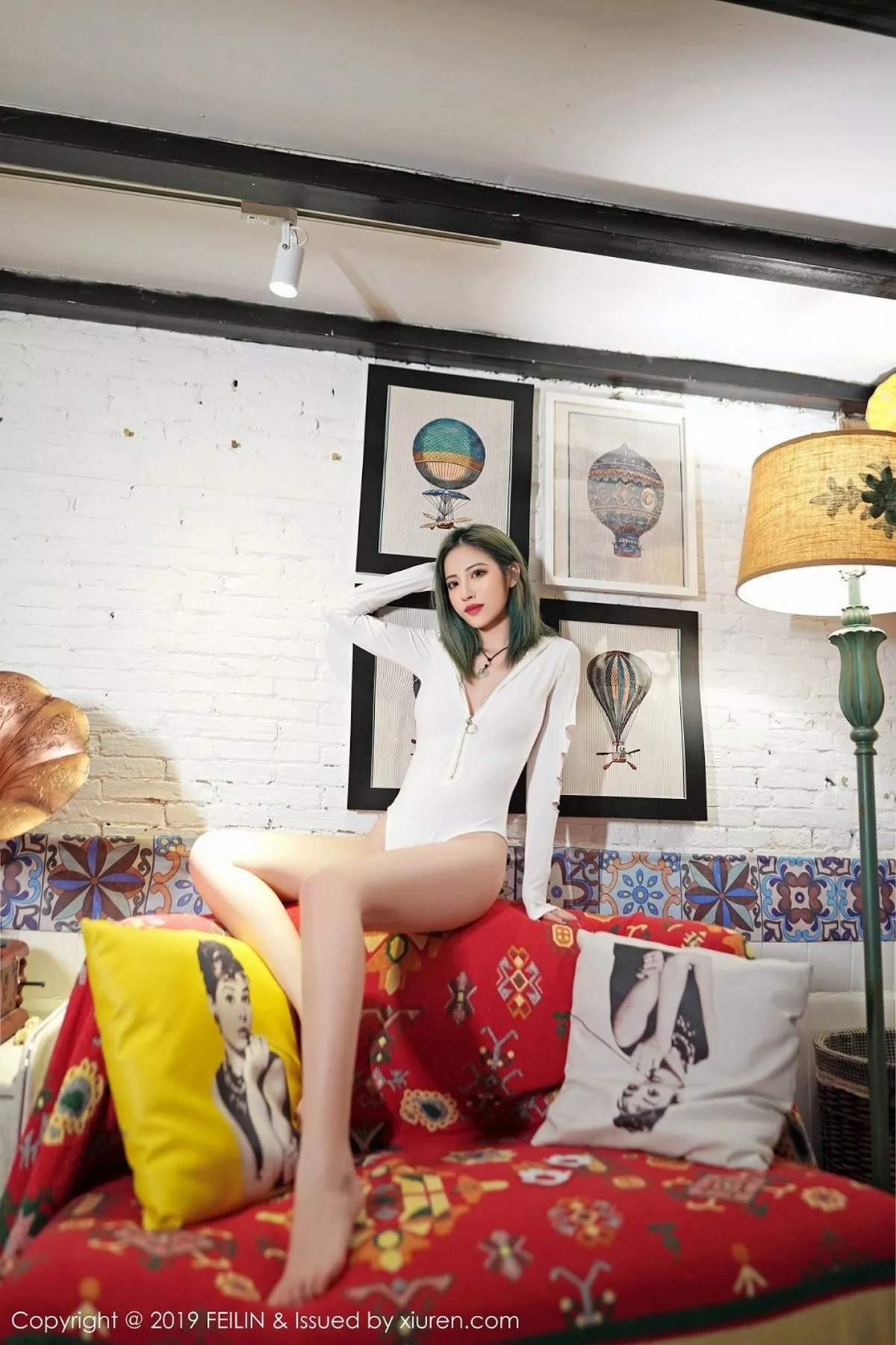 秀人集.com_[FeiLin嗲囡囡]Vol.188_嫩模小樱花私房白色抹胸内衣+白色高叉连体衣诱惑写真54P