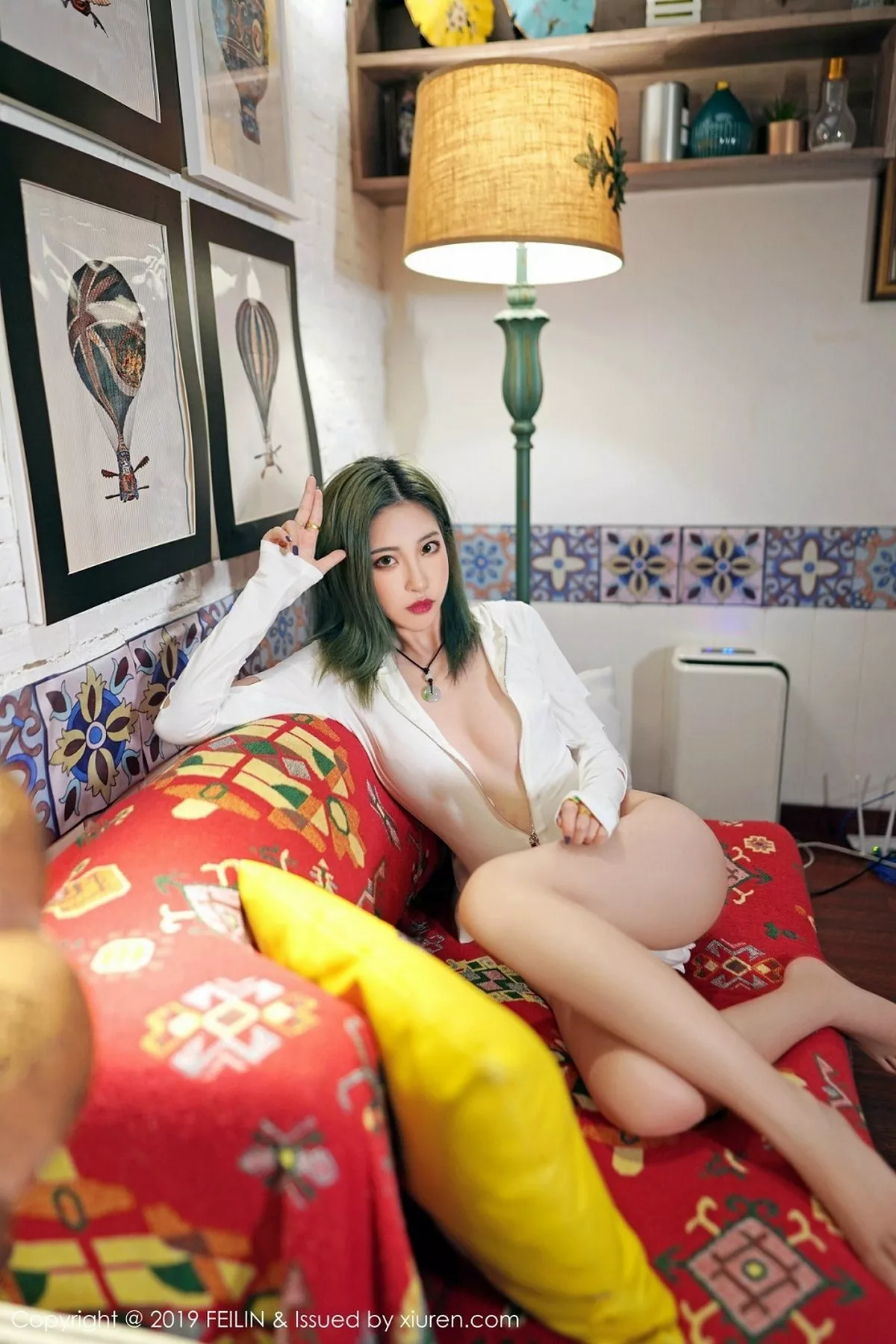 秀人集.com_[FeiLin嗲囡囡]Vol.188_嫩模小樱花私房白色抹胸内衣+白色高叉连体衣诱惑写真54P