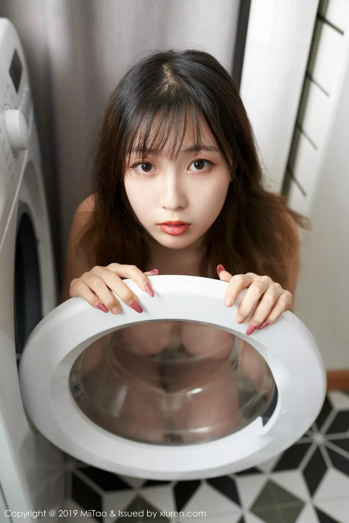 秀人集.com_[MiiTao蜜桃社]Vol.126_嫩模美绪黑色高叉连体内衣全脱露豪乳翘臀雪嫩诱惑写真60P