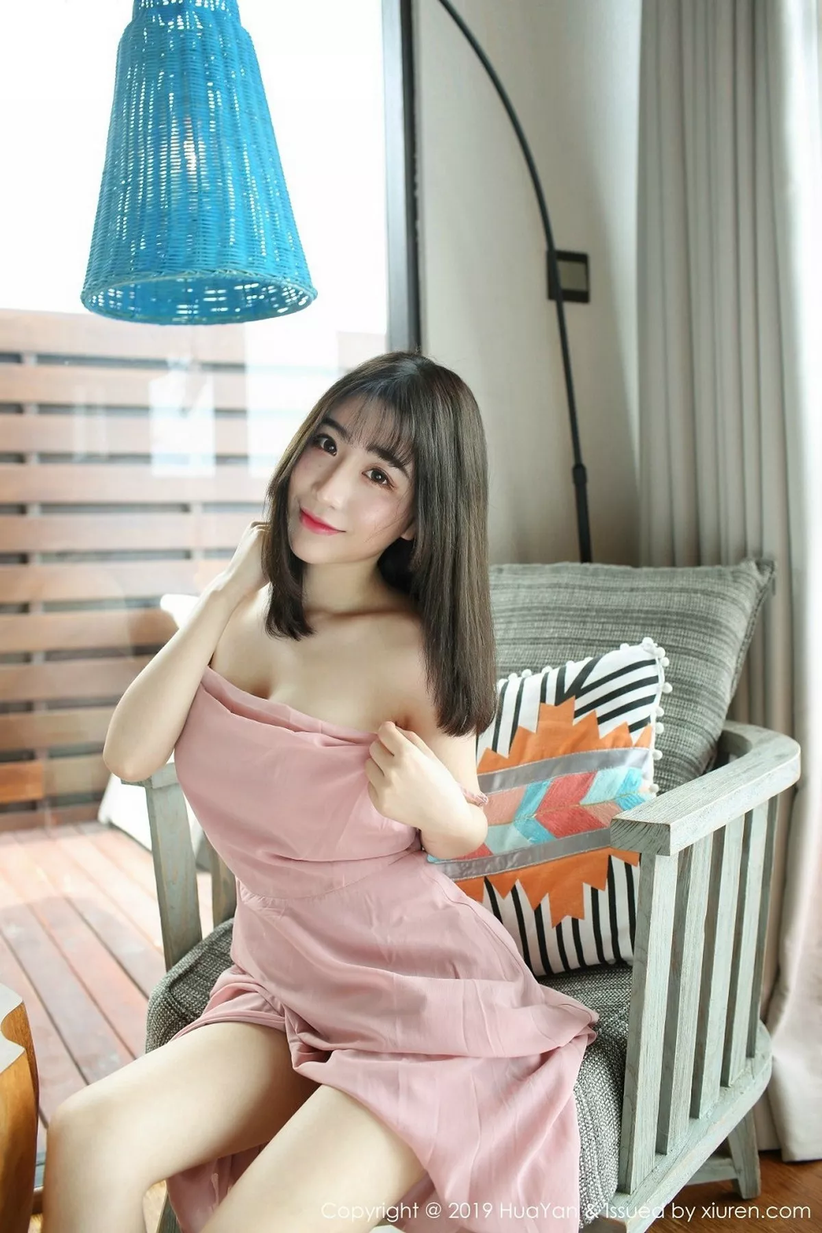 秀人集.com_[HuaYan花の颜]Vol.062_嫩模绯月樱-Cherry粉色吊带连身裙露丁字裤翘臀诱惑写真51P