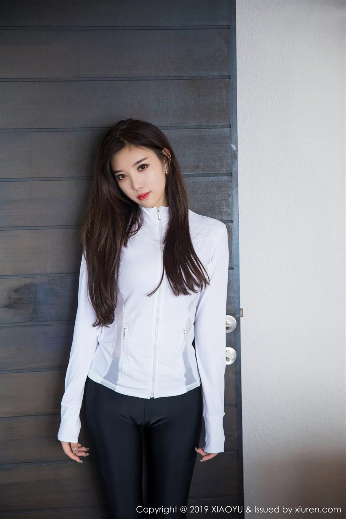 秀人集.com_[XiaoYu画语界]Vol.077_女神杨晨晨sugar私房紧身皮衣半脱秀完美身材惹火诱惑写真63P