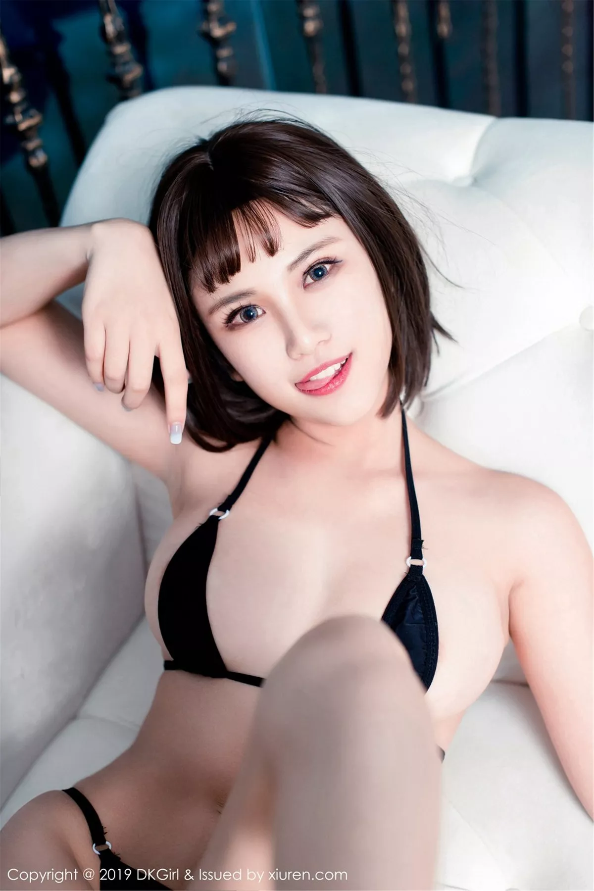秀人集.com_[DKGirl御女郎]Vol.100_嫩模萌宝儿BoA私房黑白诱人内衣美轮美奂秀豪乳诱惑写真50P