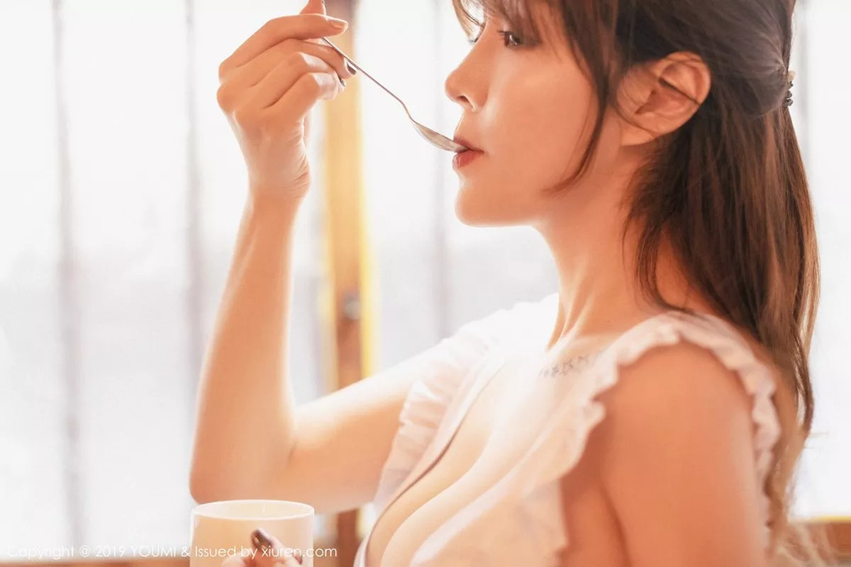 秀人集.com_[YouMi尤蜜荟]Vol.295_女神王雨纯日本旅拍私房情趣女仆装秀豪乳极致诱惑写真48P