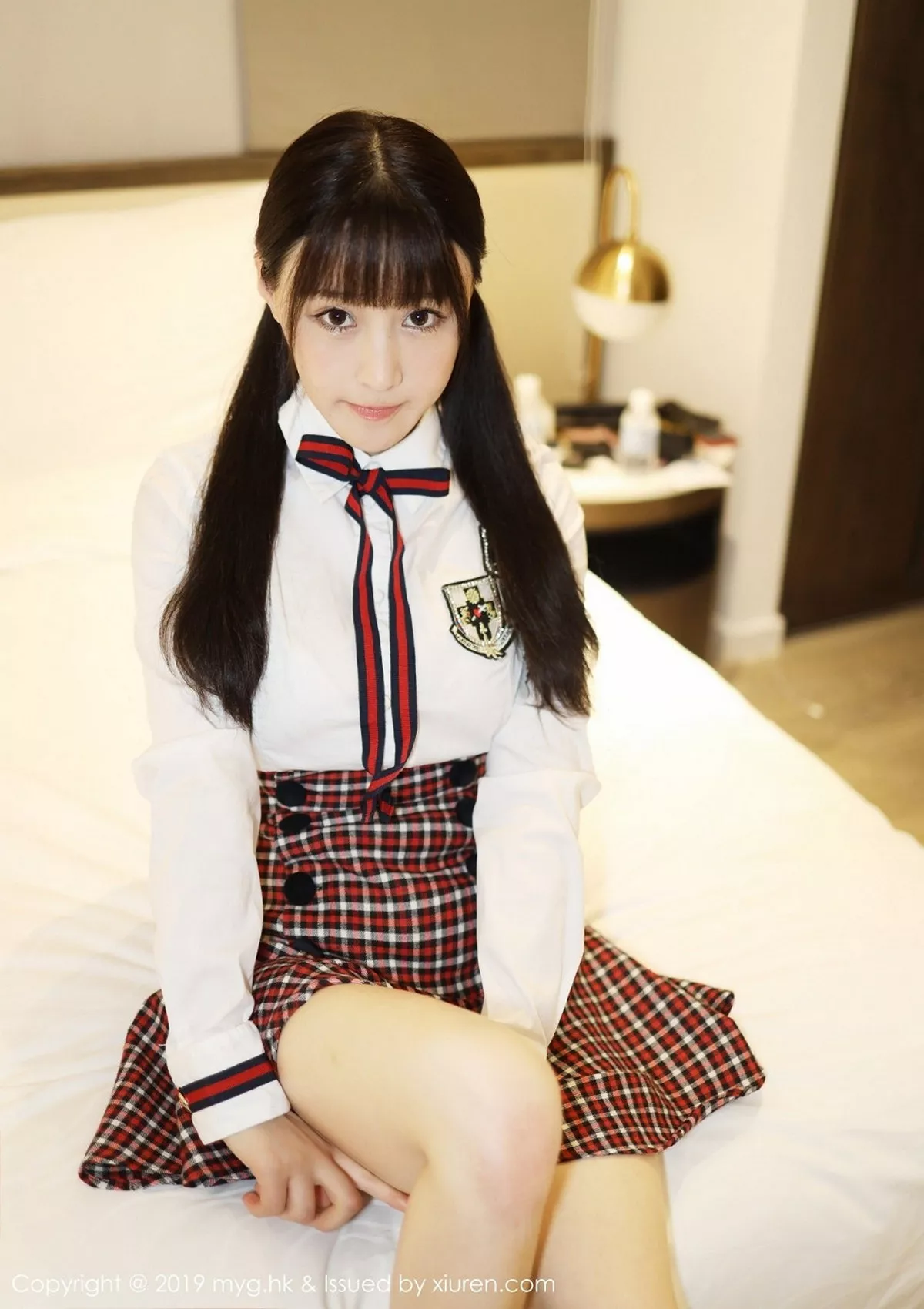 秀人集.com_[MyGirl美媛馆]Vol.355_嫩模Flower朱可儿学生装放学剧情私房床上撩人诱惑写真81P